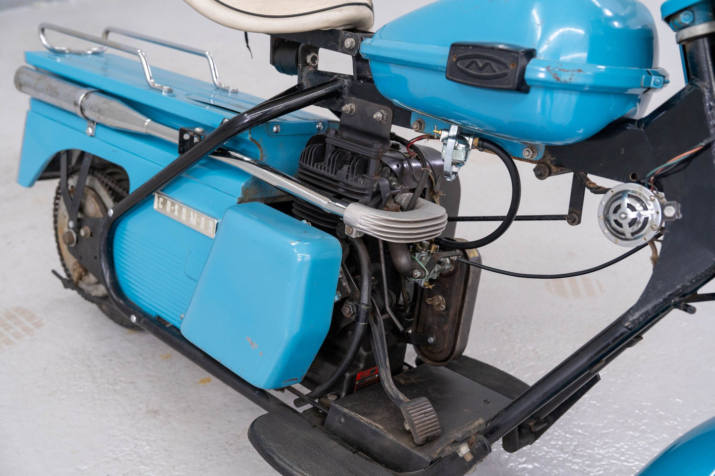 Stock #10477-1963 Cushman Super Eagle Model 765