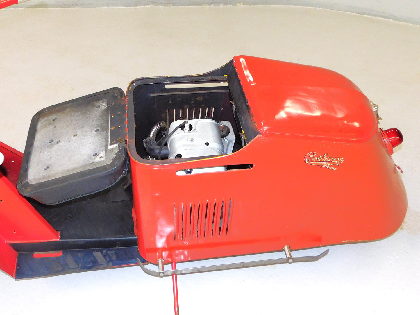 1956 Cushman Pacemaker 60 Series