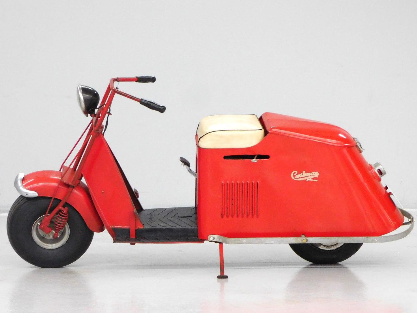 STK 10364 1948 Cushman Model 54