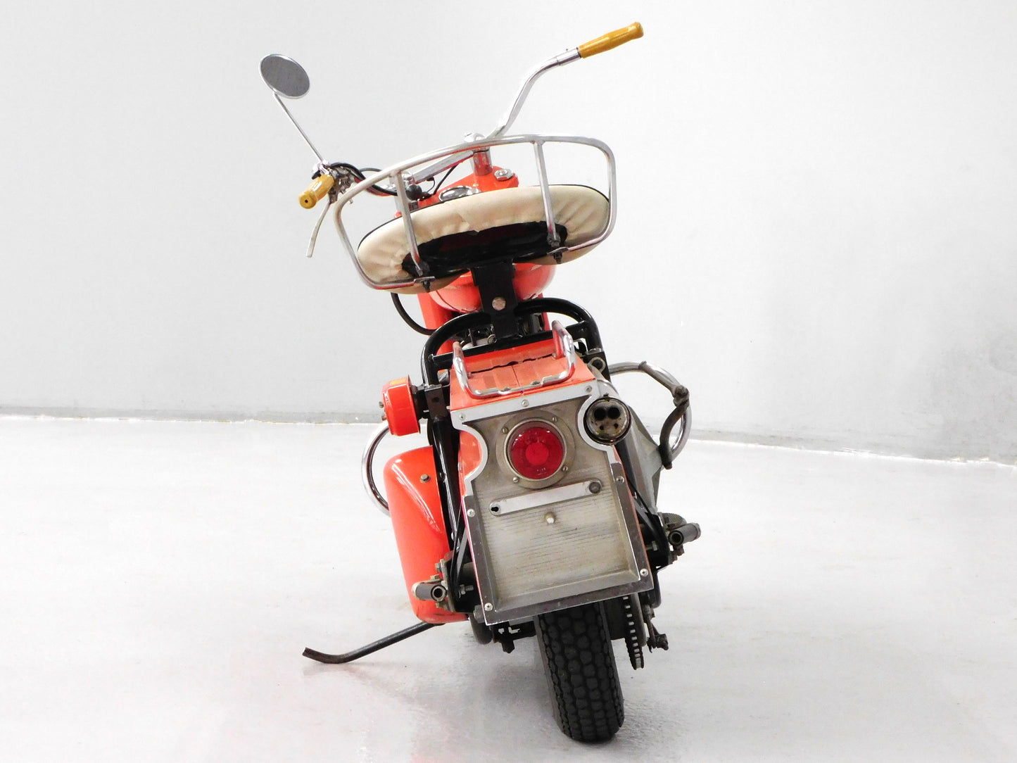 1965 Cushman Super Silver Eagle