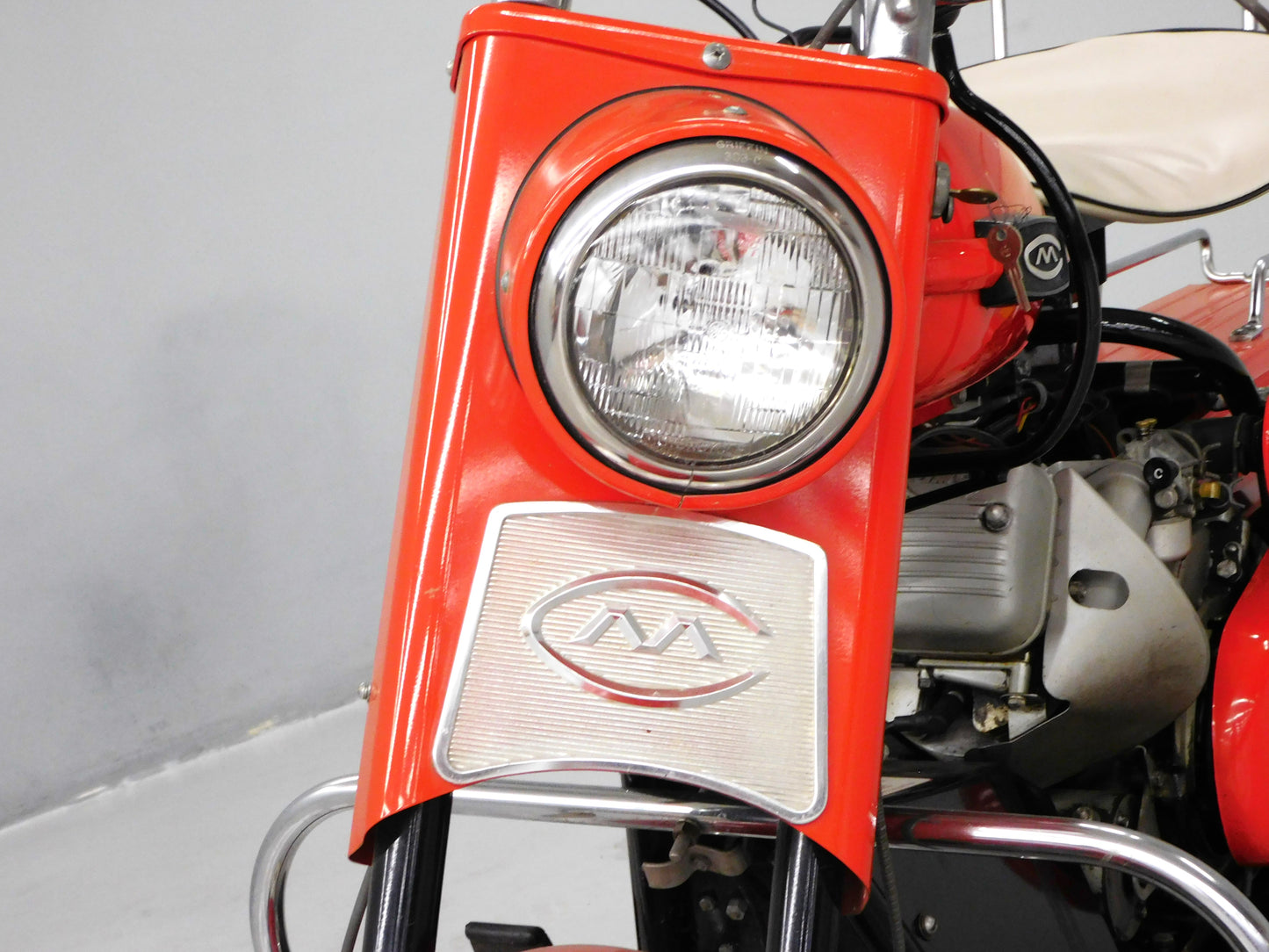 1965 Cushman Super Silver Eagle