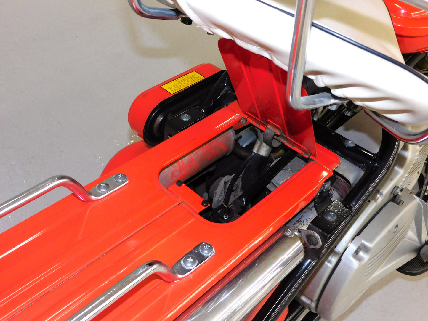 1965 Cushman Super Silver Eagle