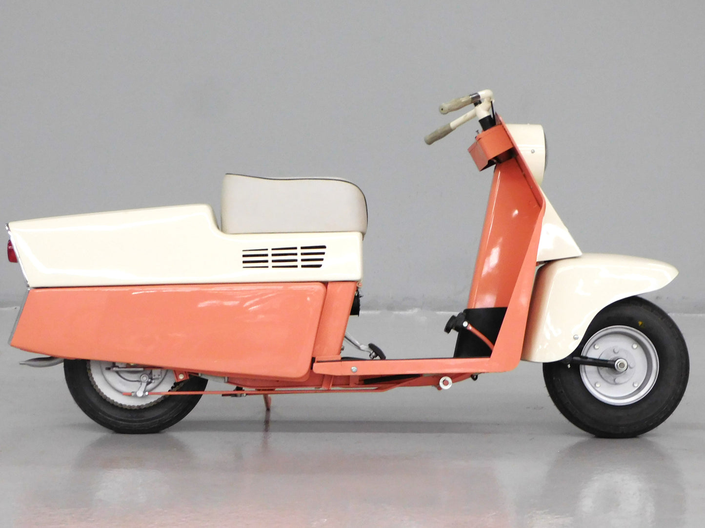 1957 Cushman Road King