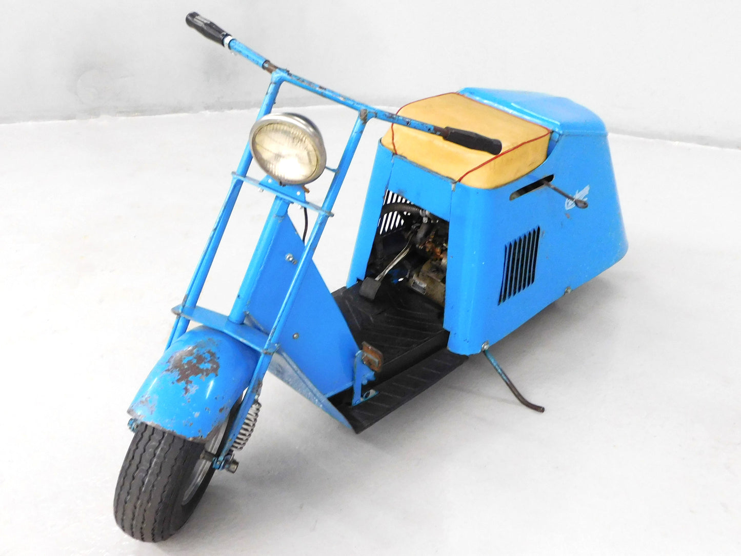 STK 10391 1955 Cushman Road King