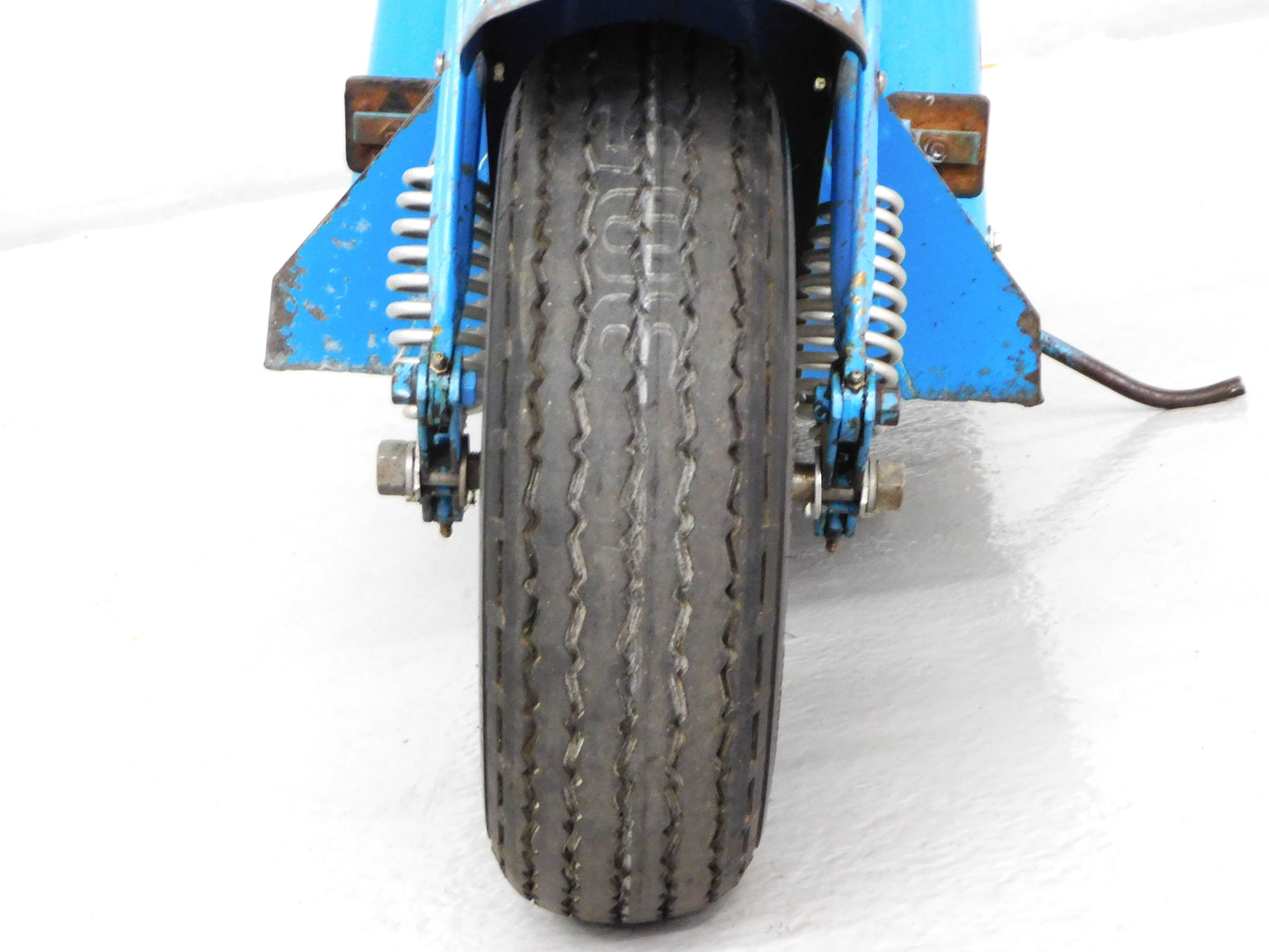STK 10391 1955 Cushman Road King