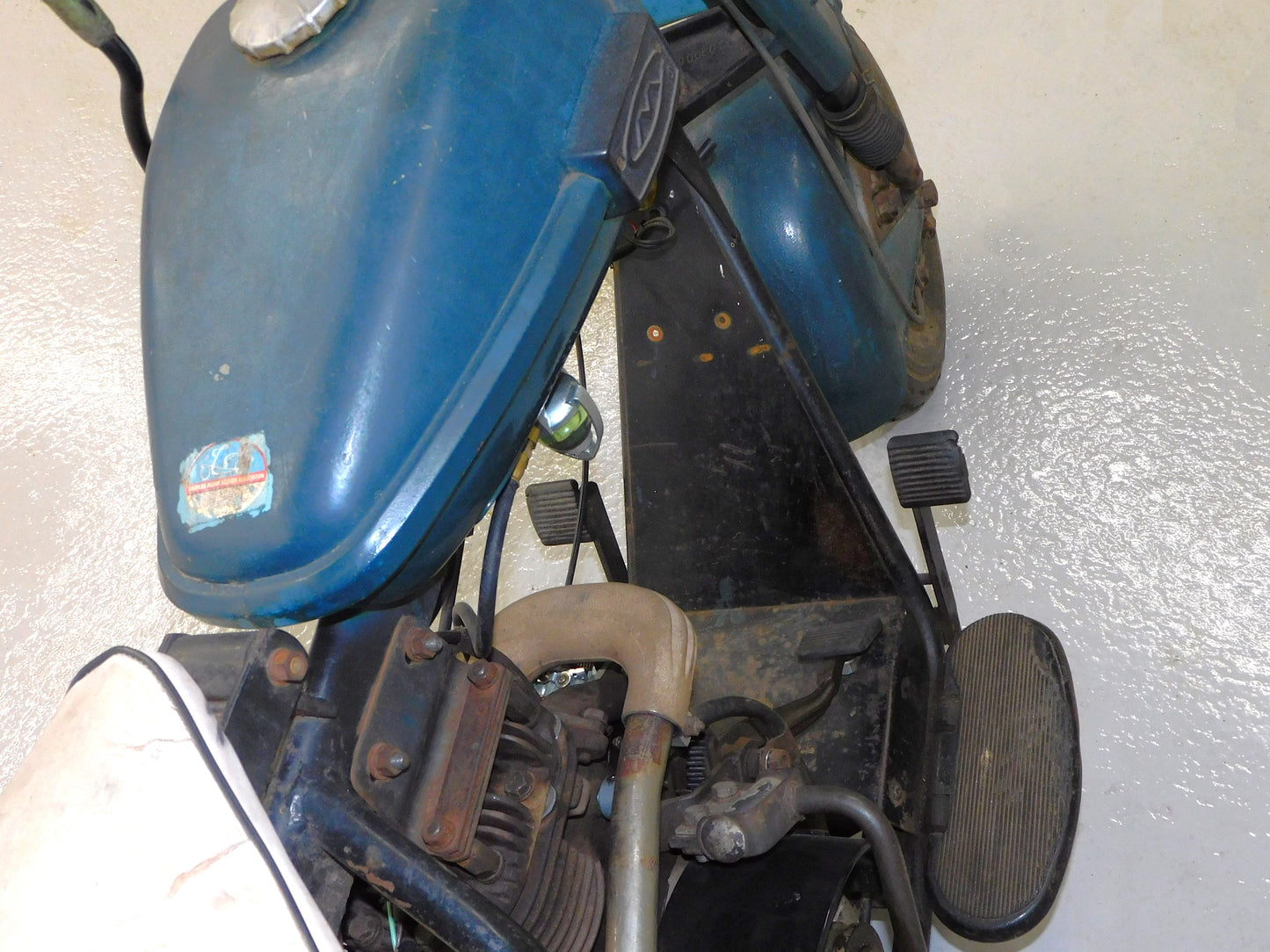 STK 10393 1961 Cushman Eagle
