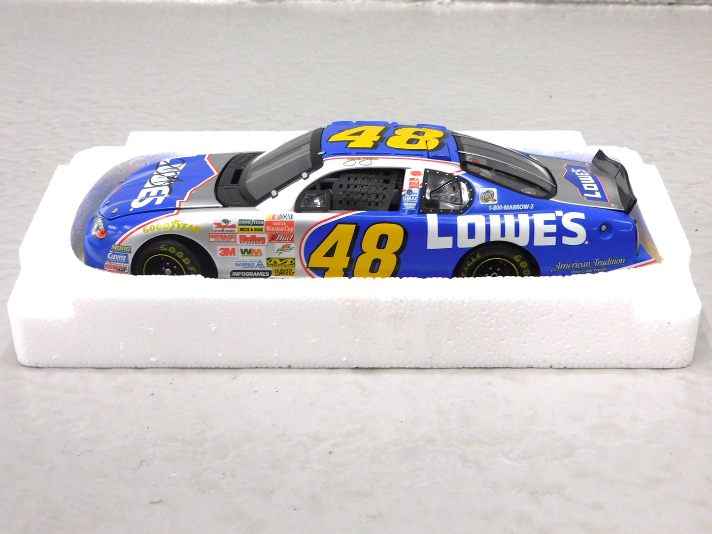 STK 10310  2002 Autographed Jimmie Johnson Rookie Sample 1:24 Diecast