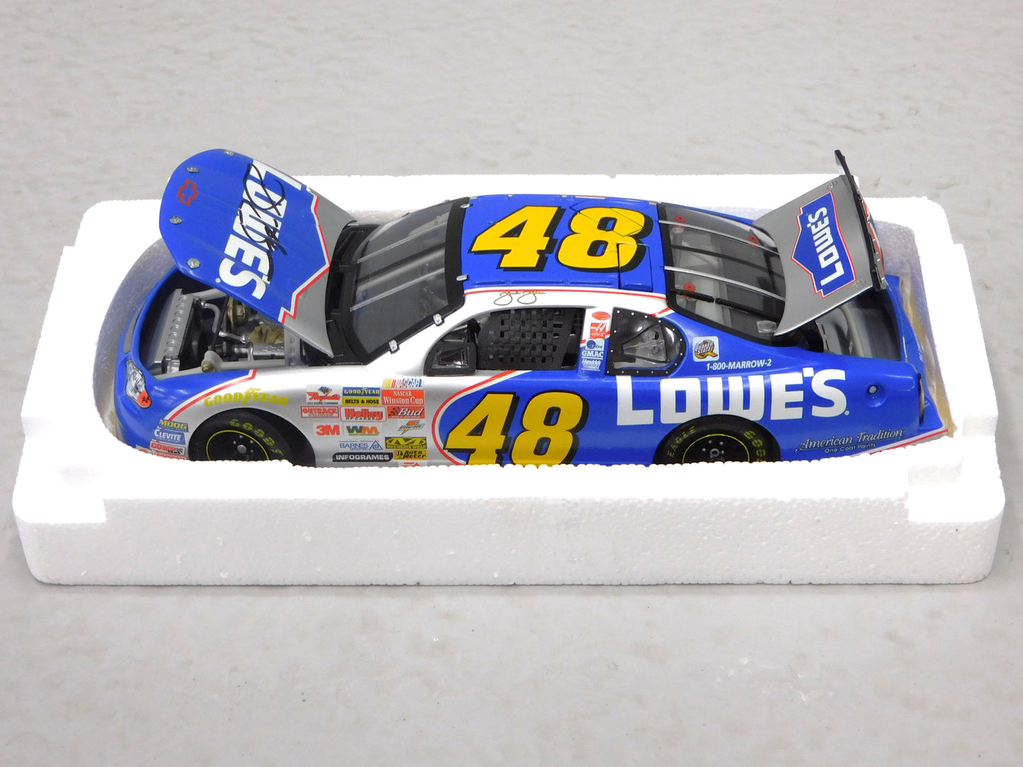 STK 10310  2002 Autographed Jimmie Johnson Rookie Sample 1:24 Diecast