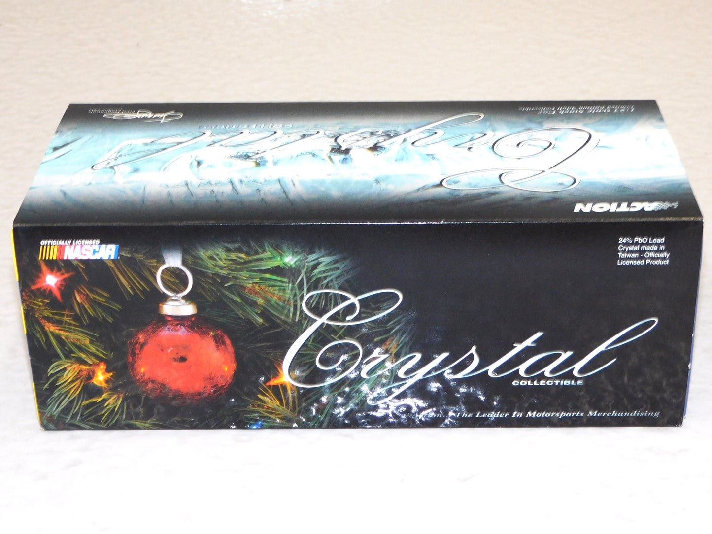 STK 10313  1998 Action Christmas Crystal Car