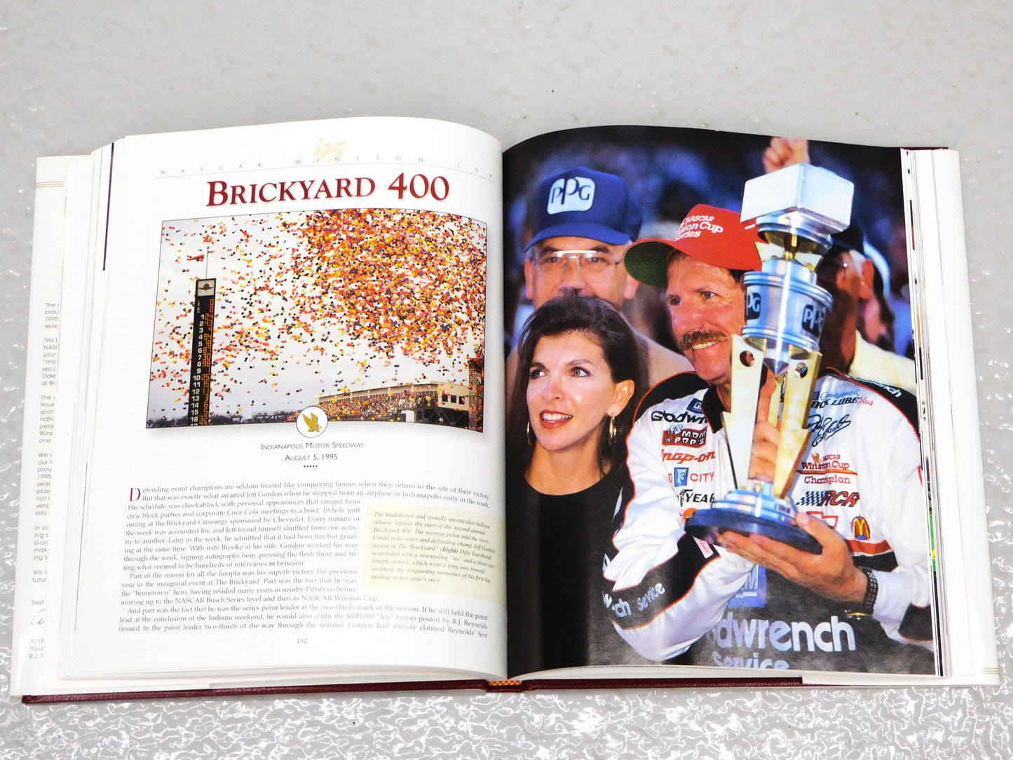 STK 10301 1995 Winston Cup Yearbook