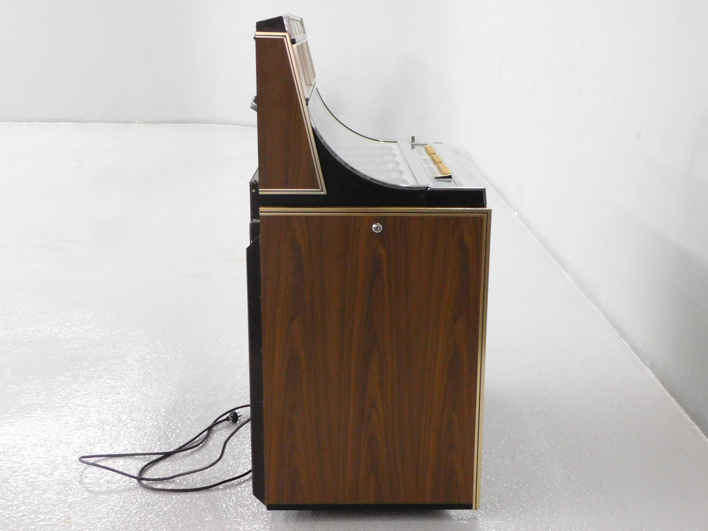 STK 10399 1964 Seeburg LPC480 Jukebox