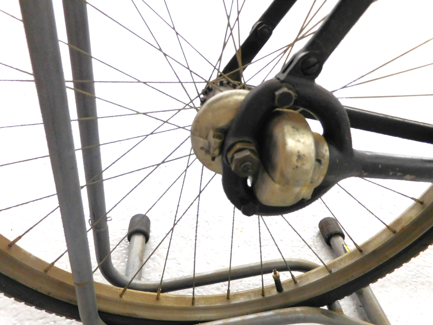 STK 10401  1903 Columbia Chainless Bicycle