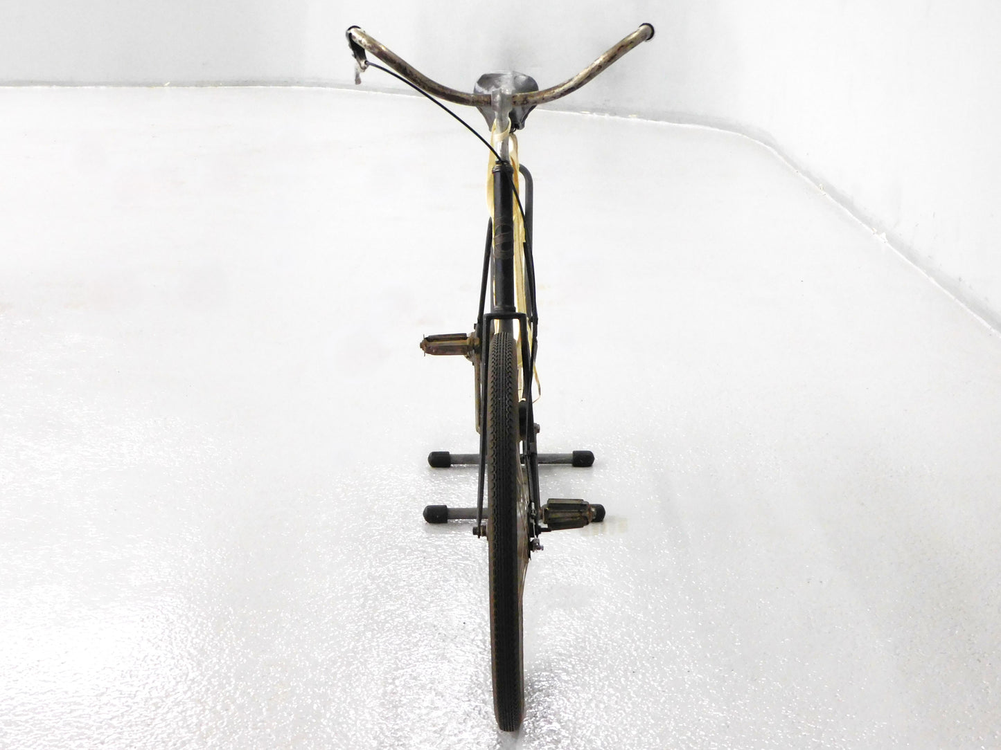 STK 10401  1903 Columbia Chainless Bicycle