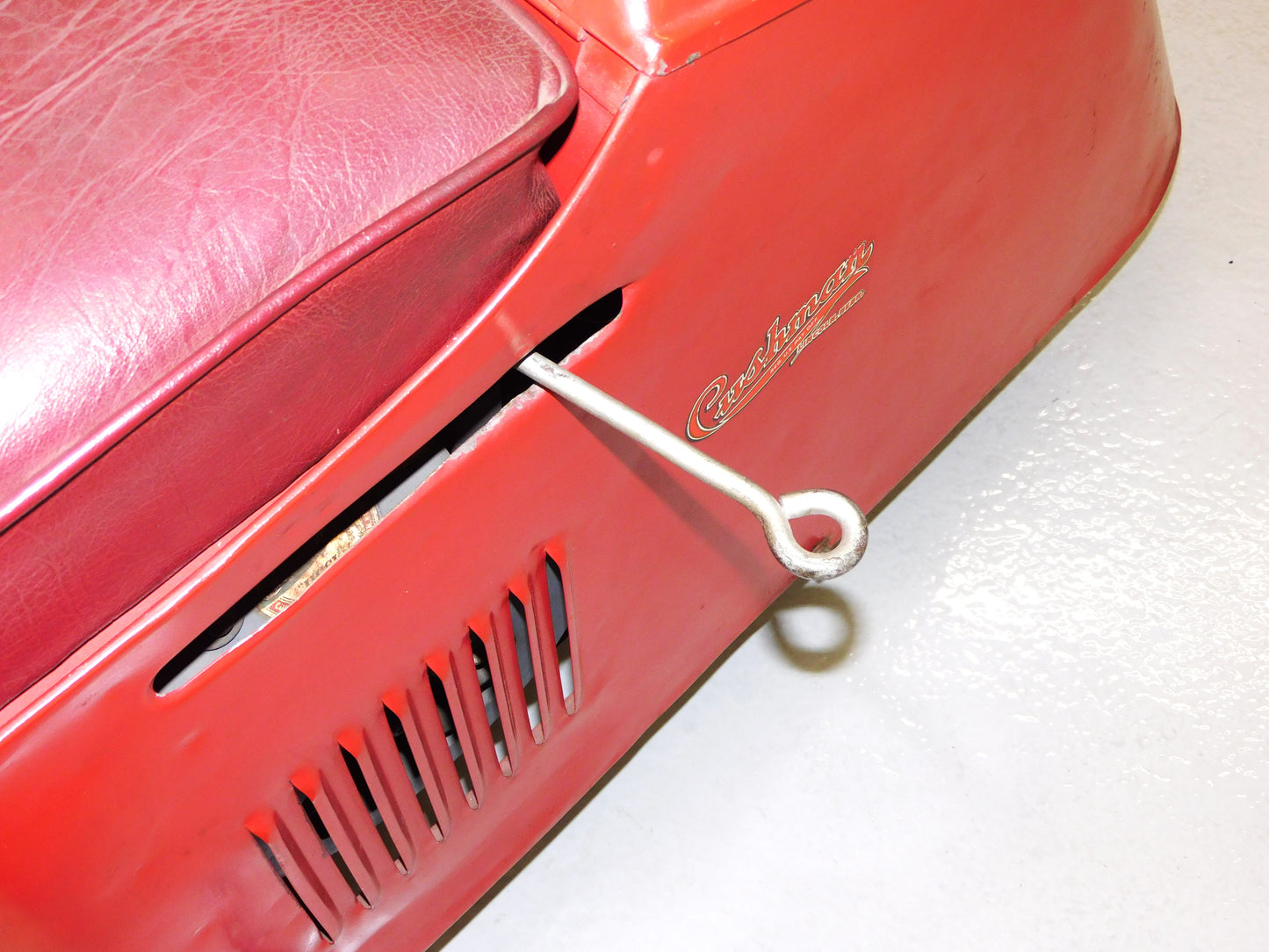 STK 10445  1952 Cushman Road King