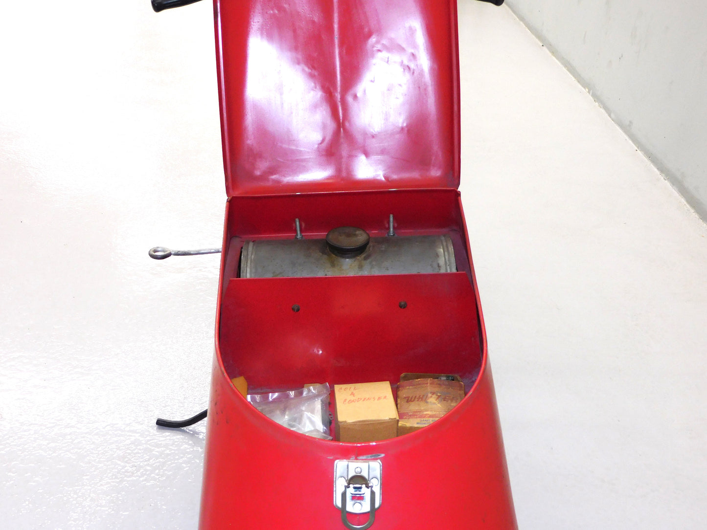 STK 10445  1952 Cushman Road King