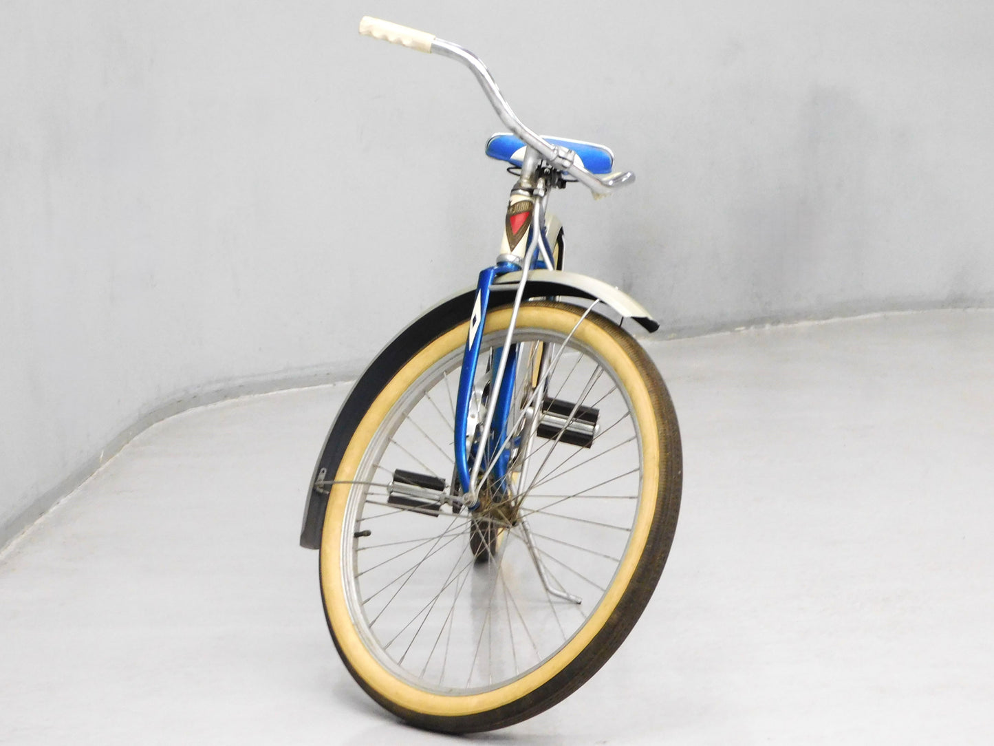 STK 10426  1930s Iver Johnson Bicycle