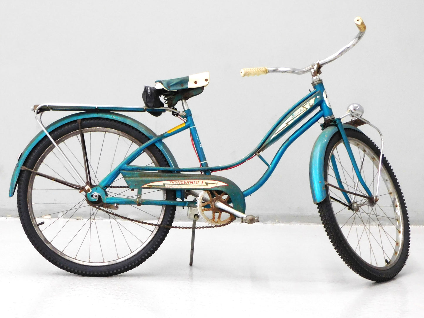 STK 10486 1960 Columbia Thunderbolt