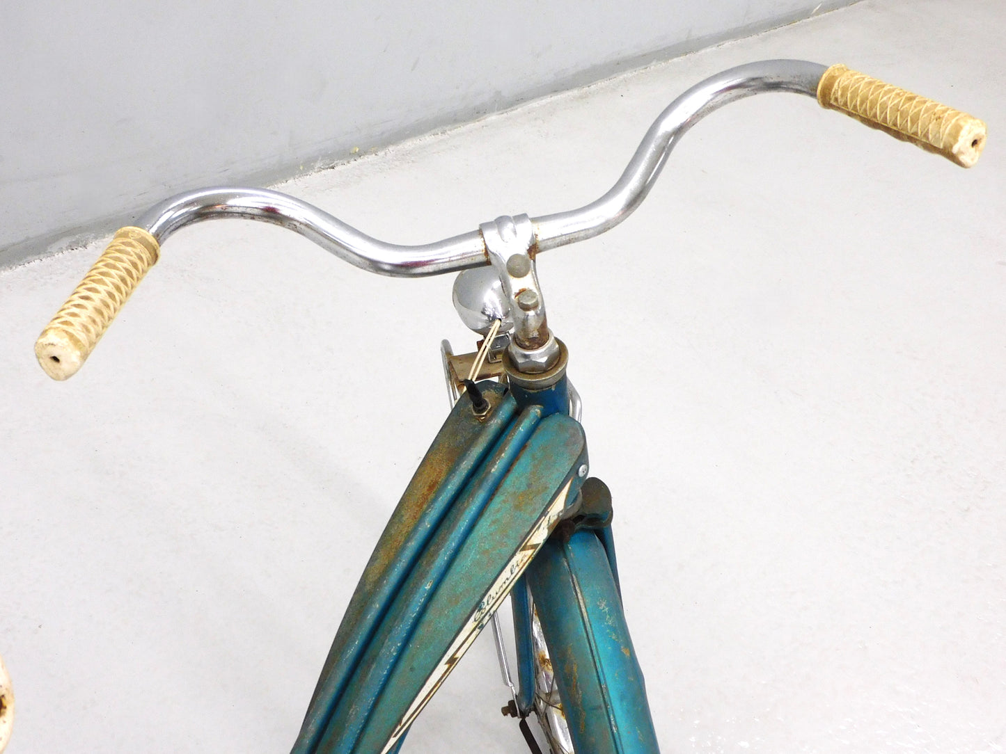 STK 10486 1960 Columbia Thunderbolt