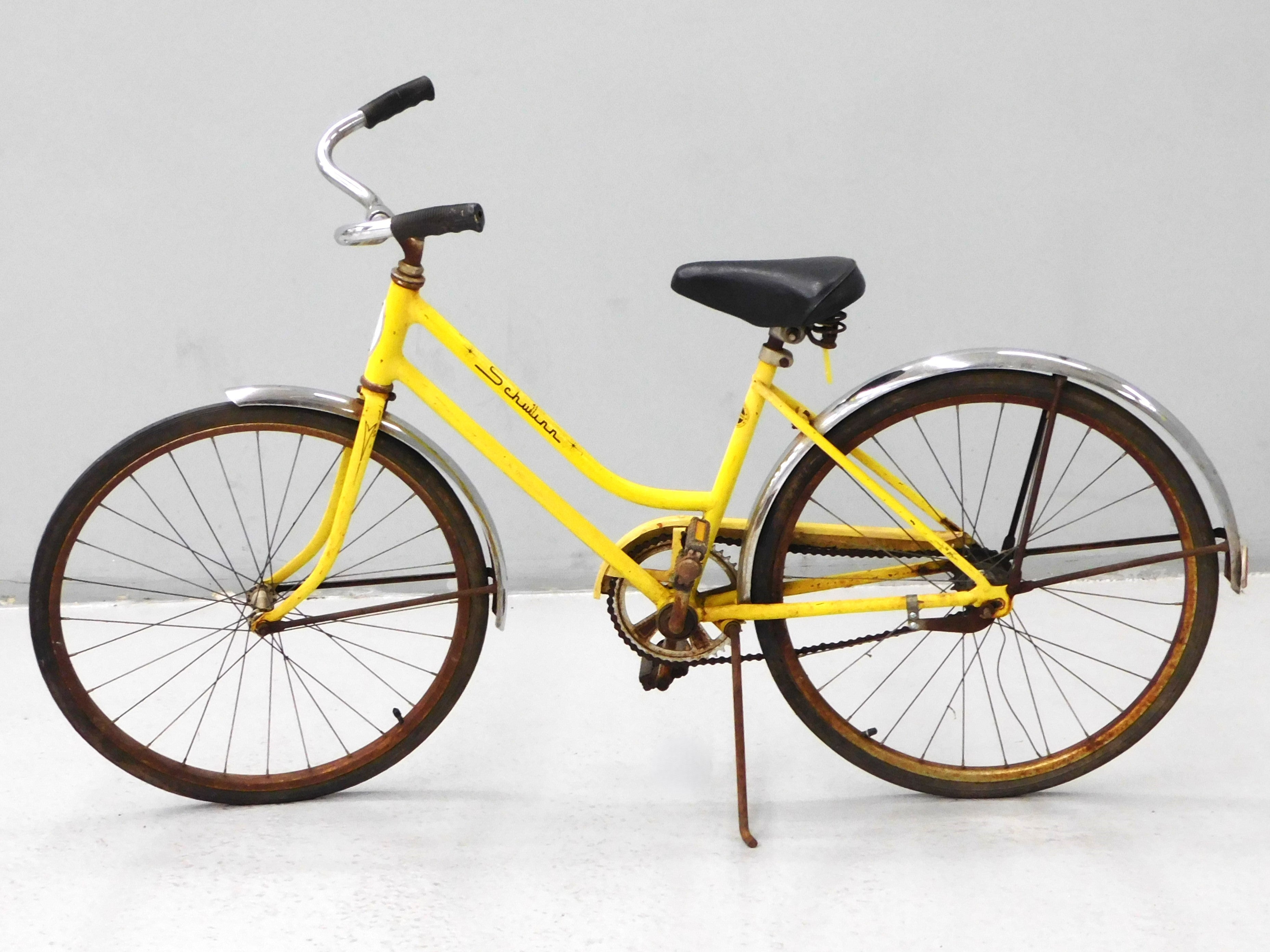 STK 10488 1974 Schwinn Breeze – Auto Barn Classic Cars