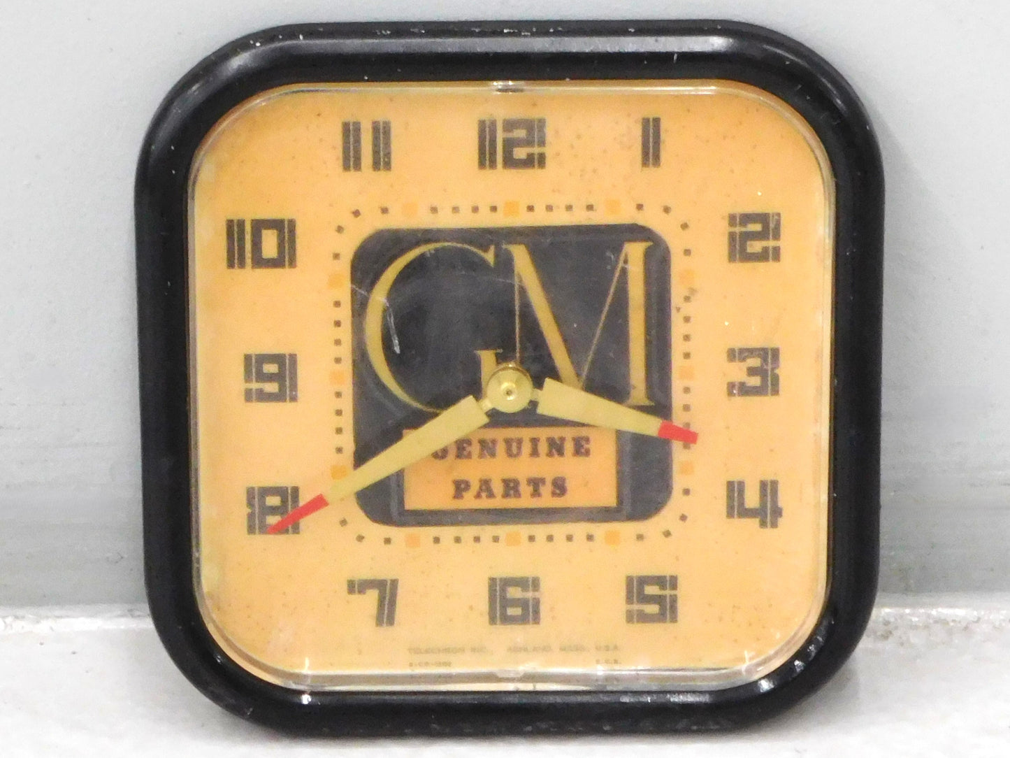 STK 10455 GM Genuine Parts Clock