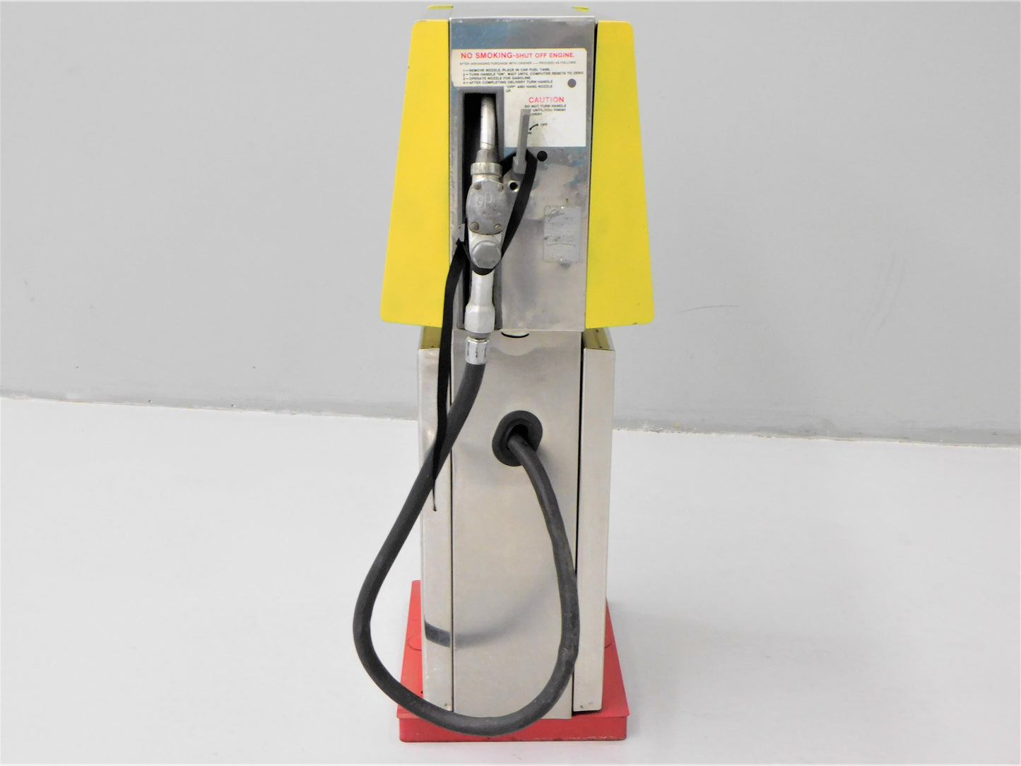 1963 Original Gilbarco Trimline Shell Gas Pump