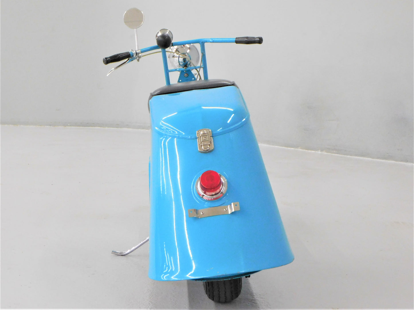 1951 Cushman Pacemaker Model 62
