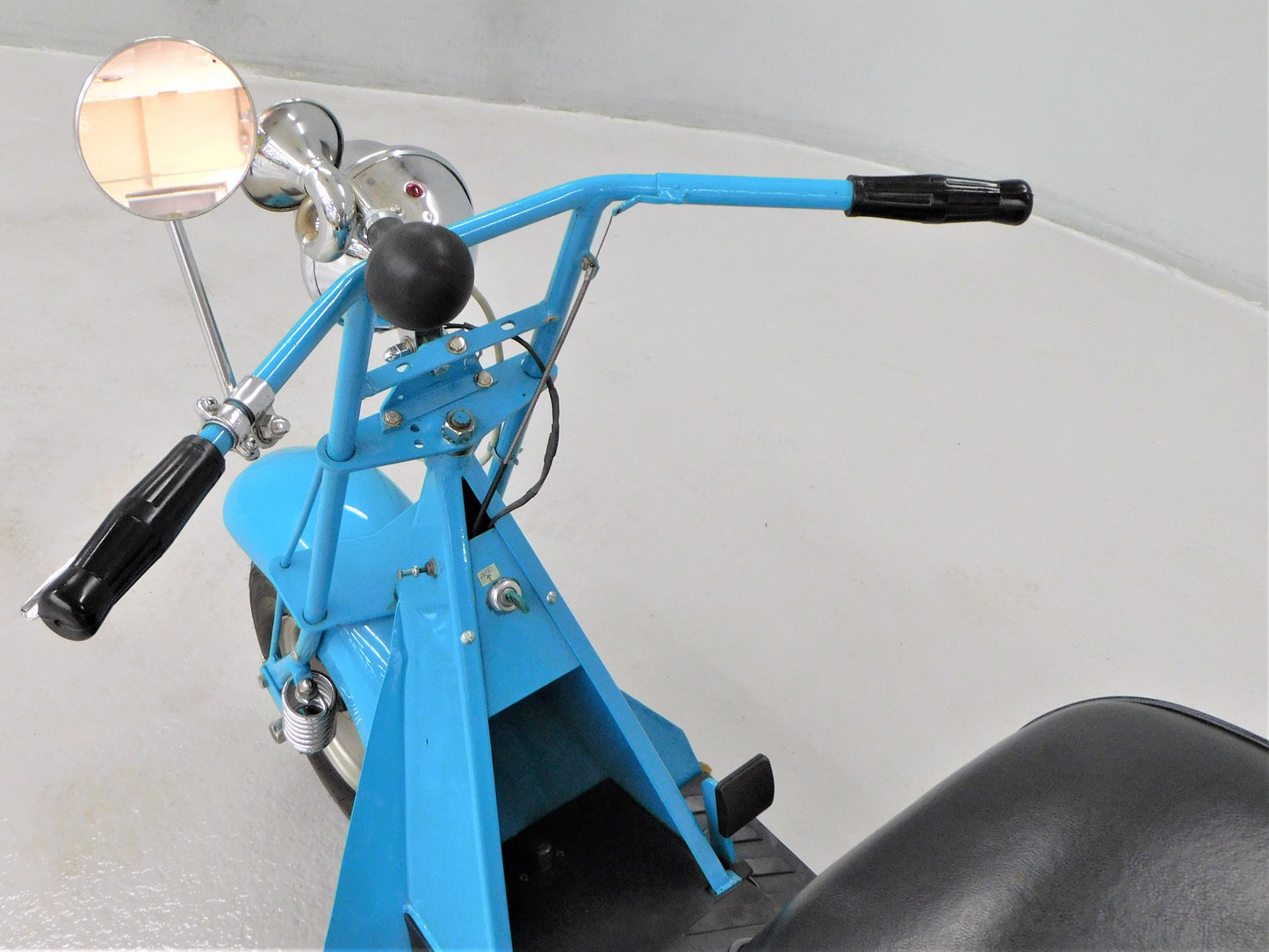 1951 Cushman Pacemaker Model 62