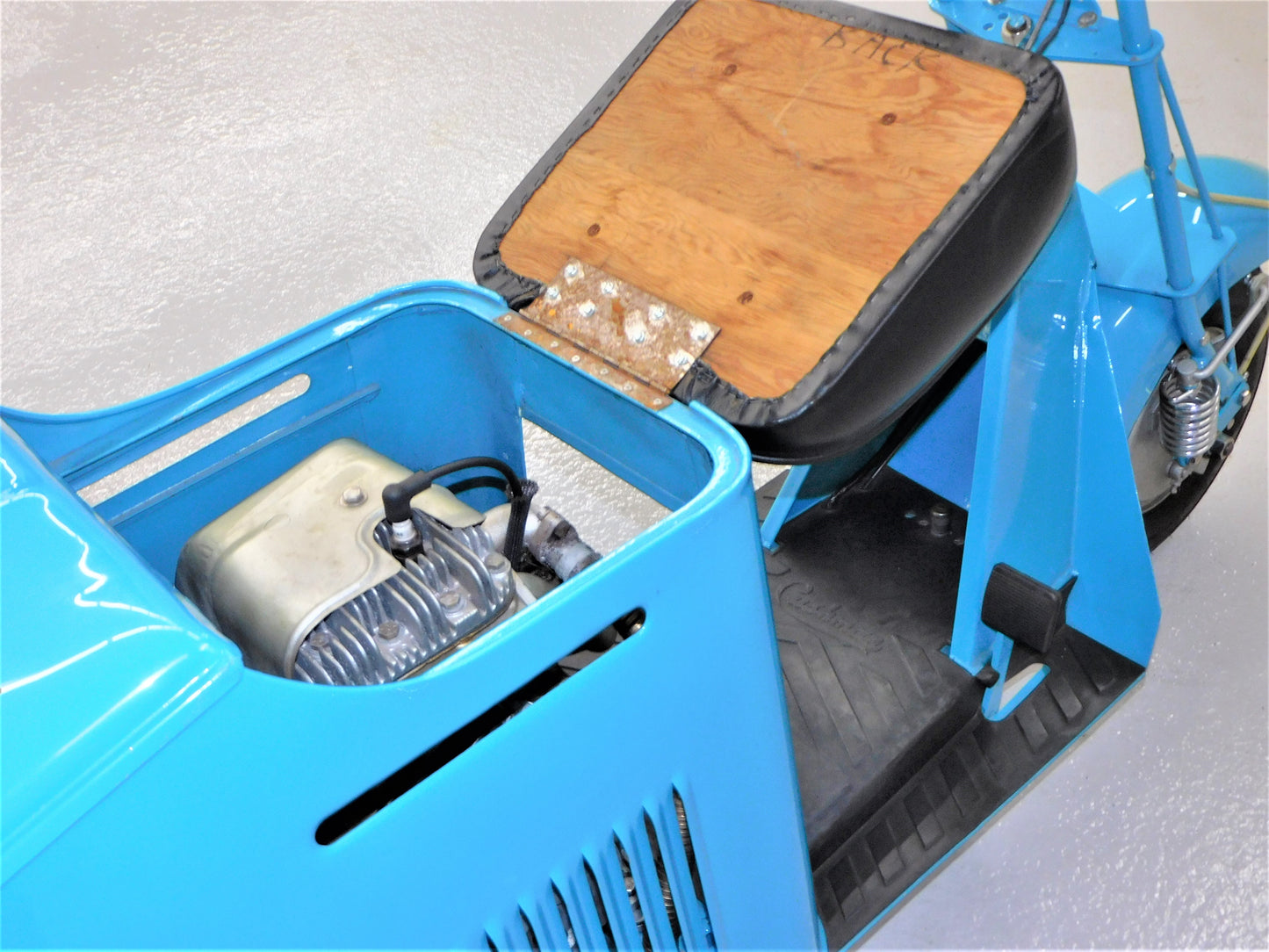 1951 Cushman Pacemaker Model 62
