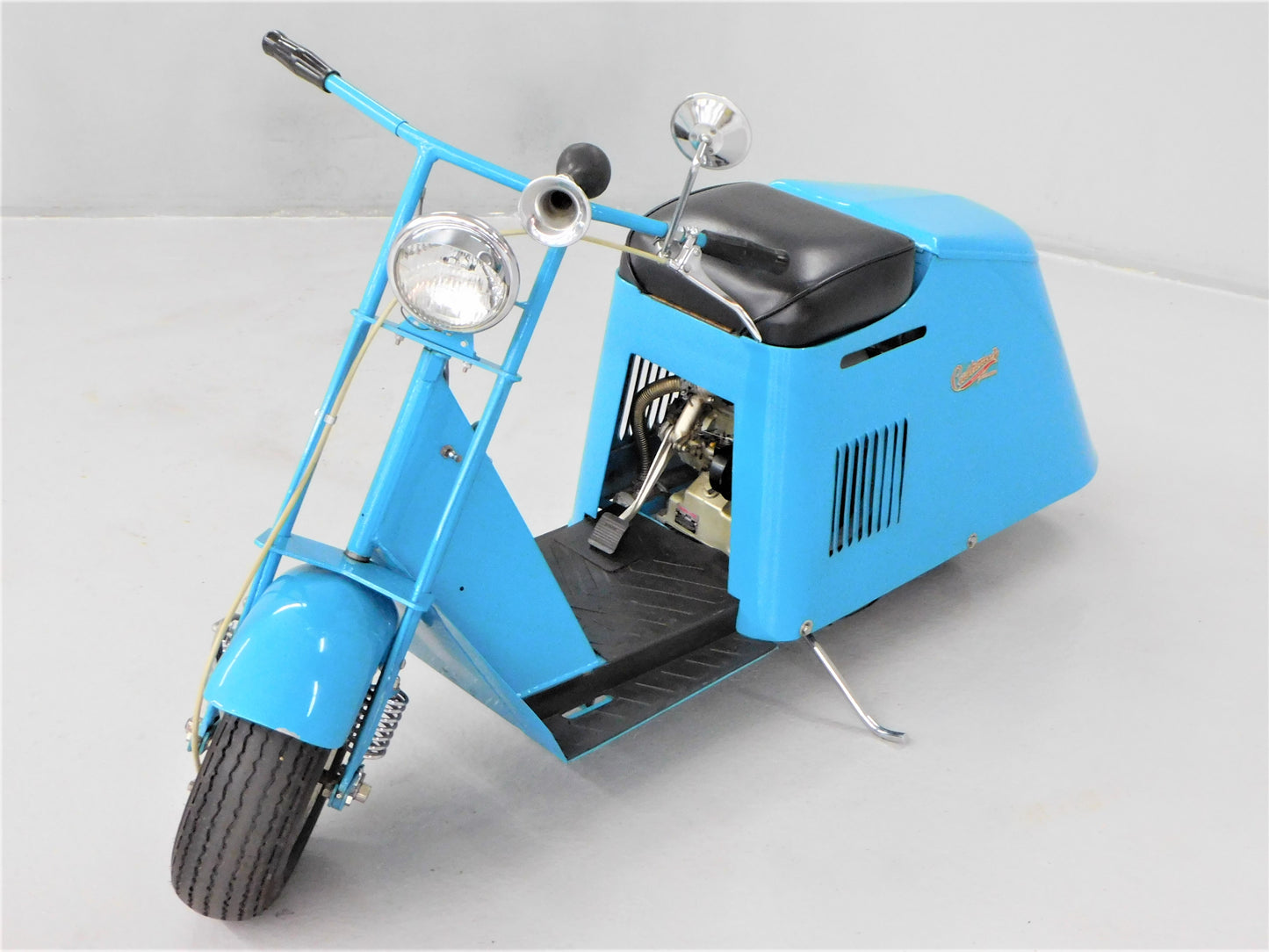 1951 Cushman Pacemaker Model 62