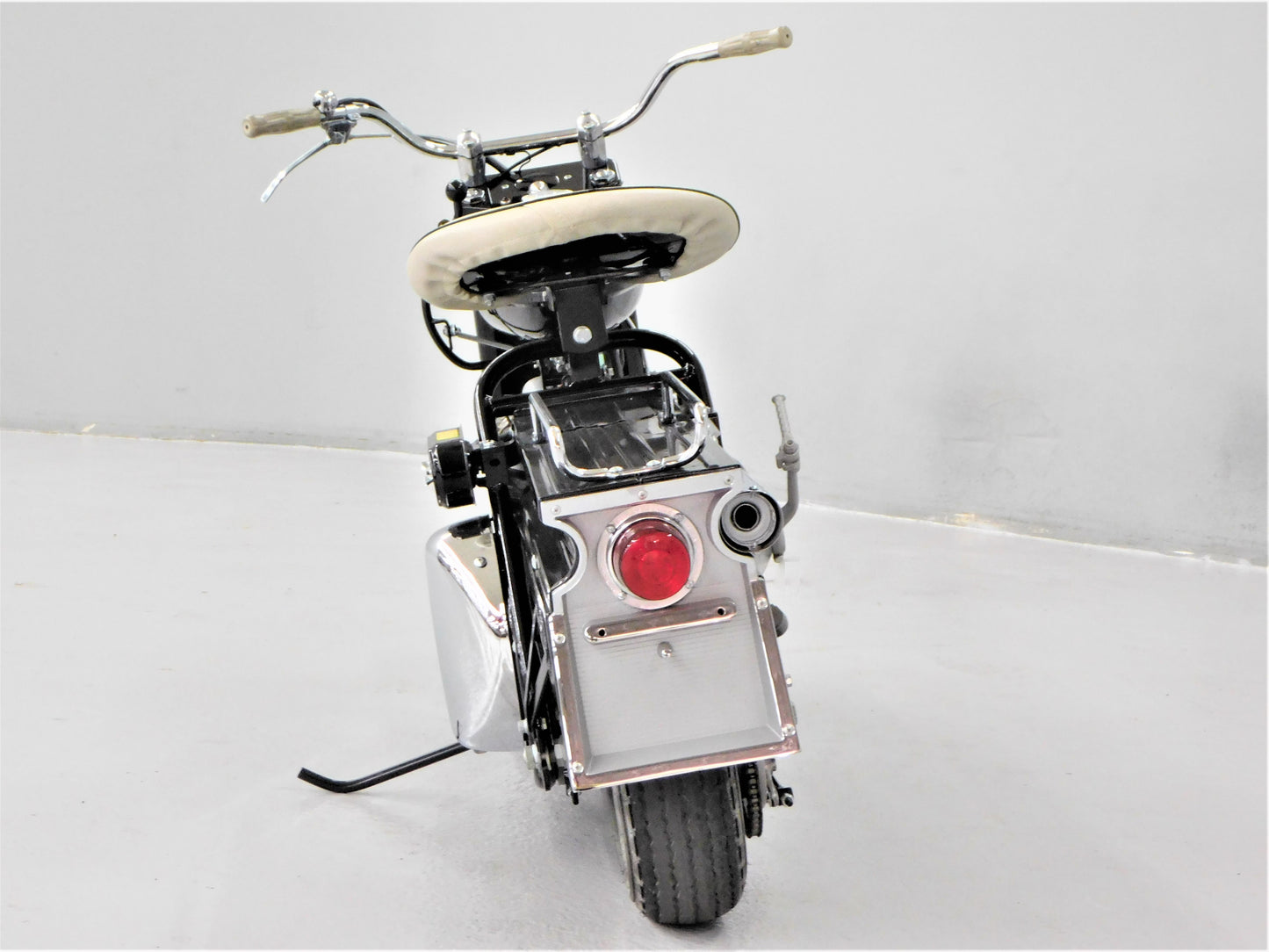 1961 Cushman Super Silver Eagle