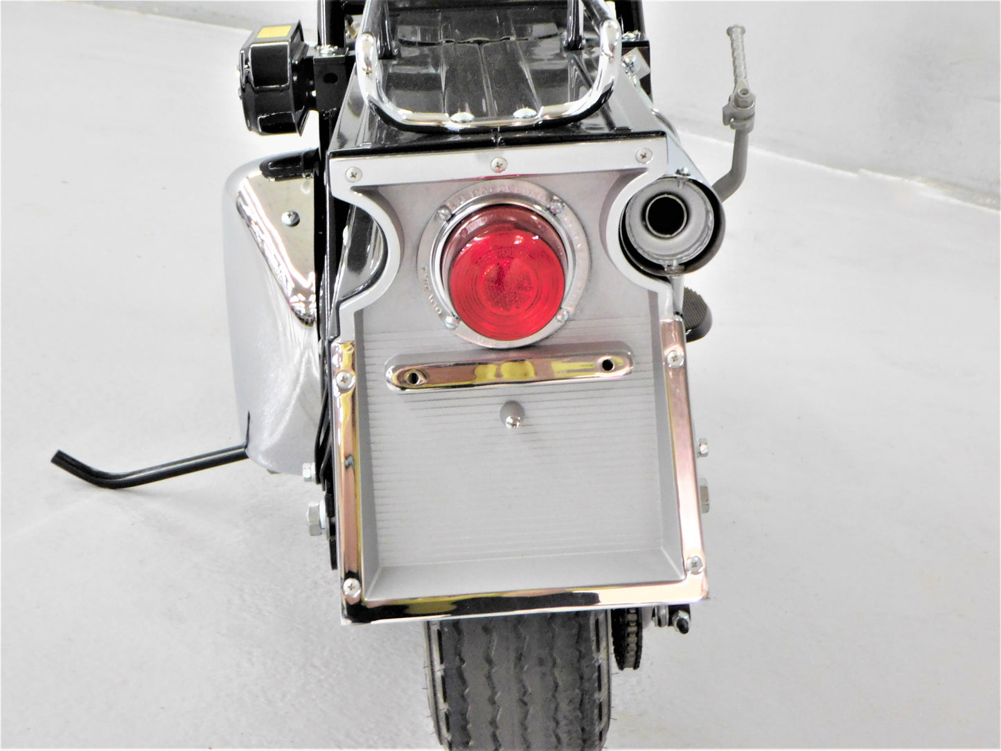 1961 Cushman Super Silver Eagle