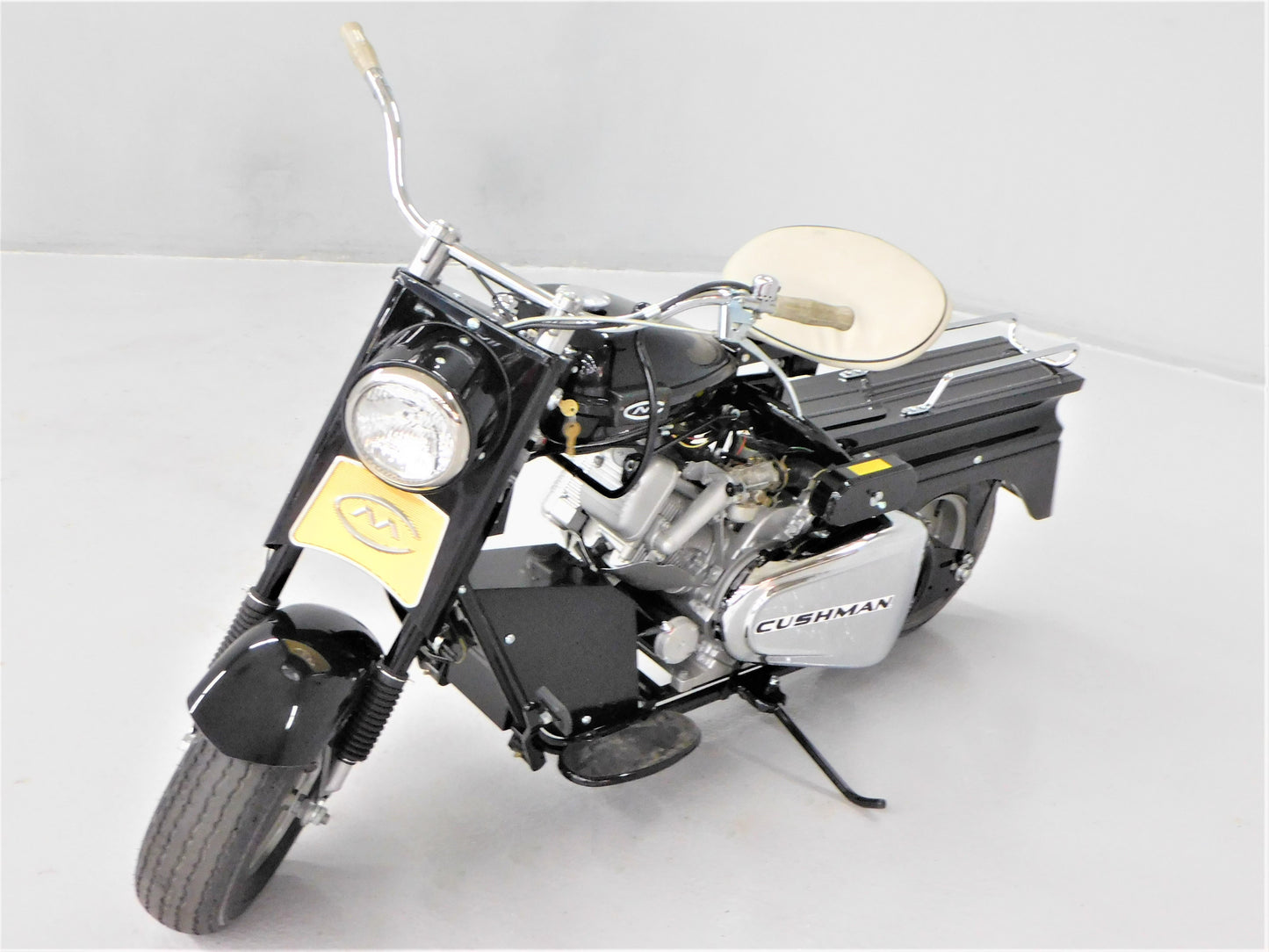 1961 Cushman Super Silver Eagle