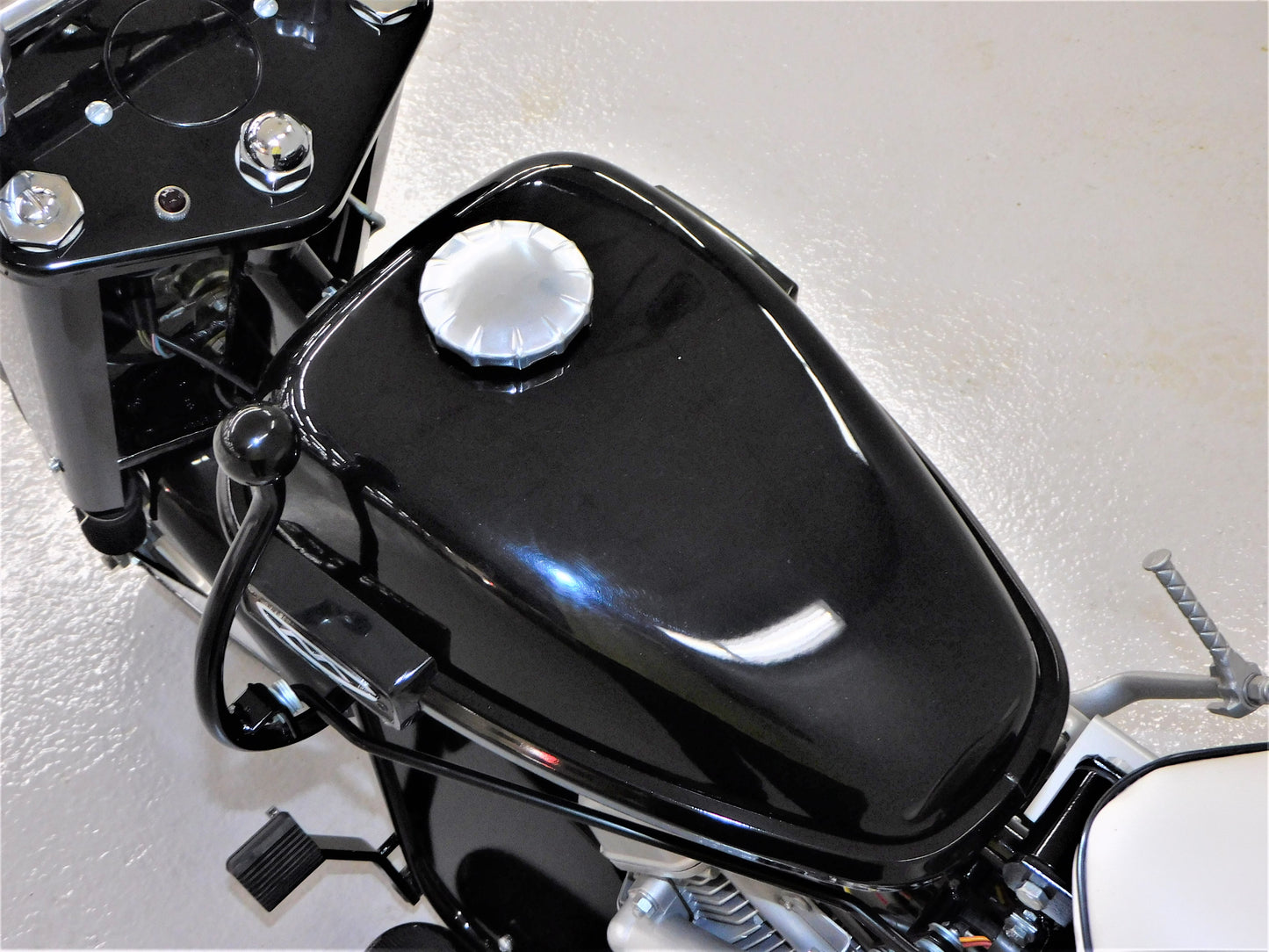 1961 Cushman Super Silver Eagle