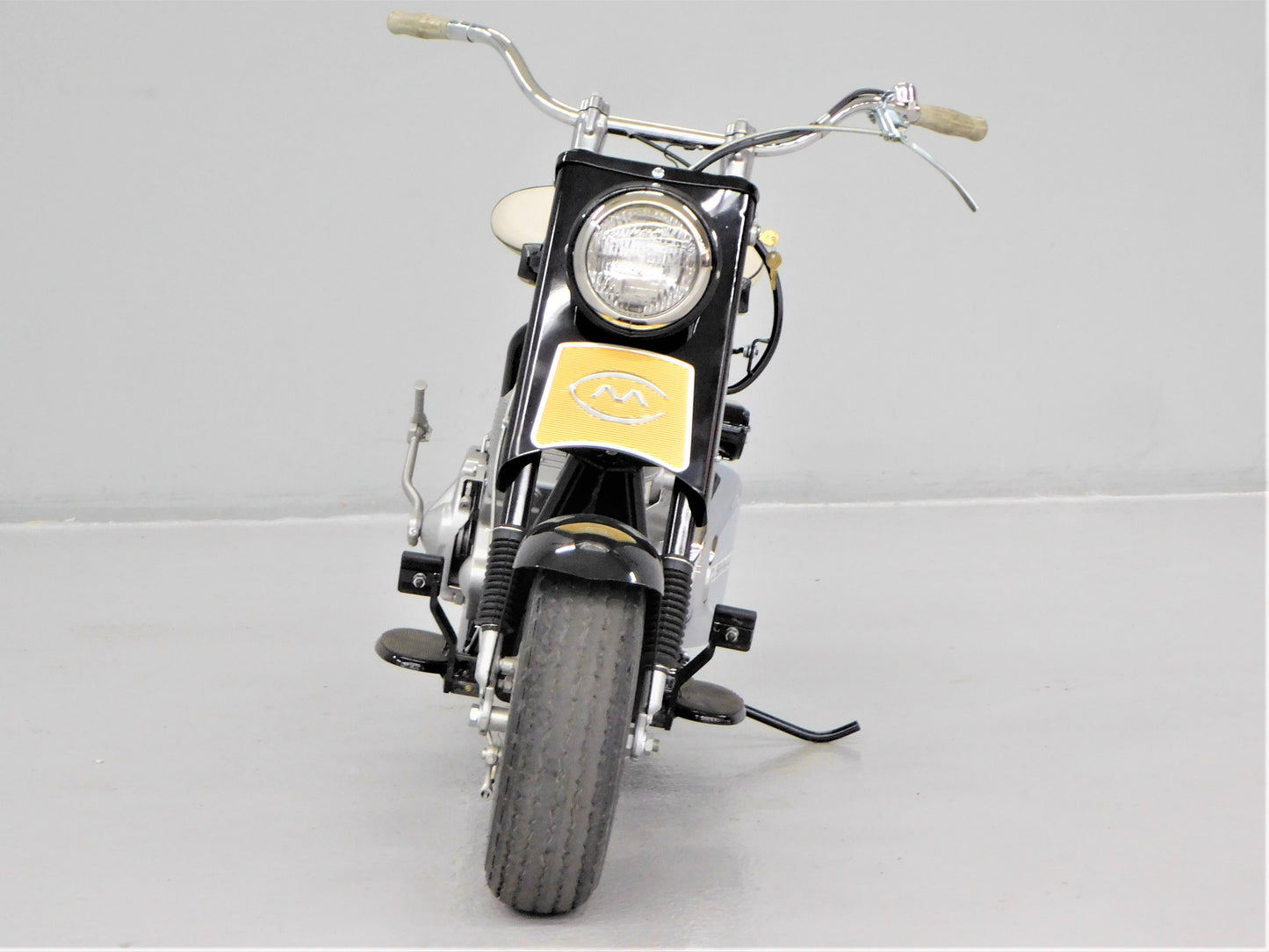 1961 Cushman Super Silver Eagle