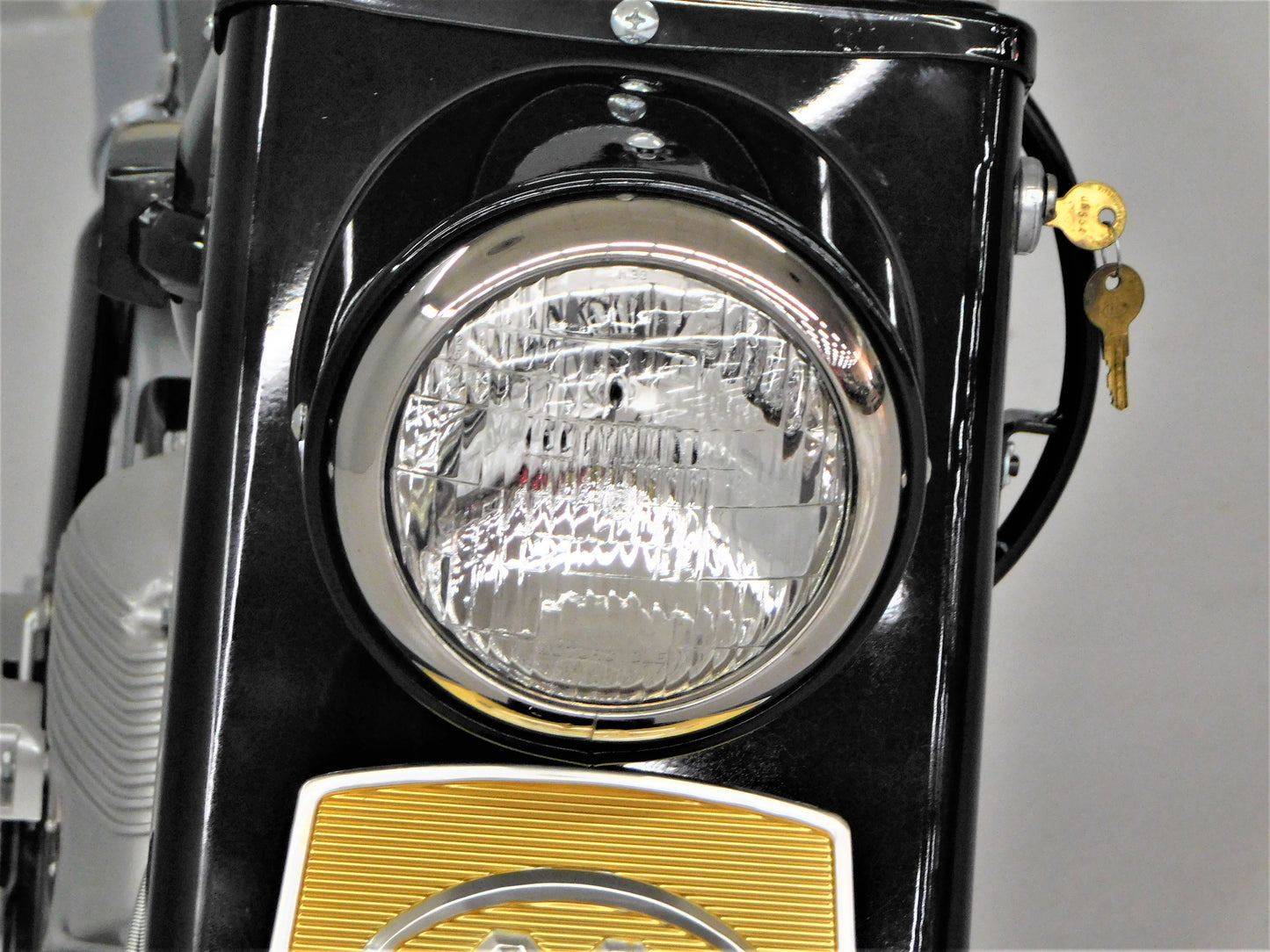 1961 Cushman Super Silver Eagle