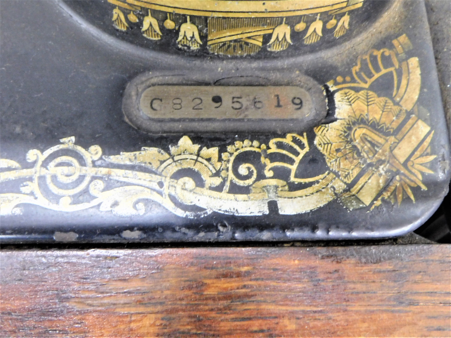 1920 Singer Sewing Machine