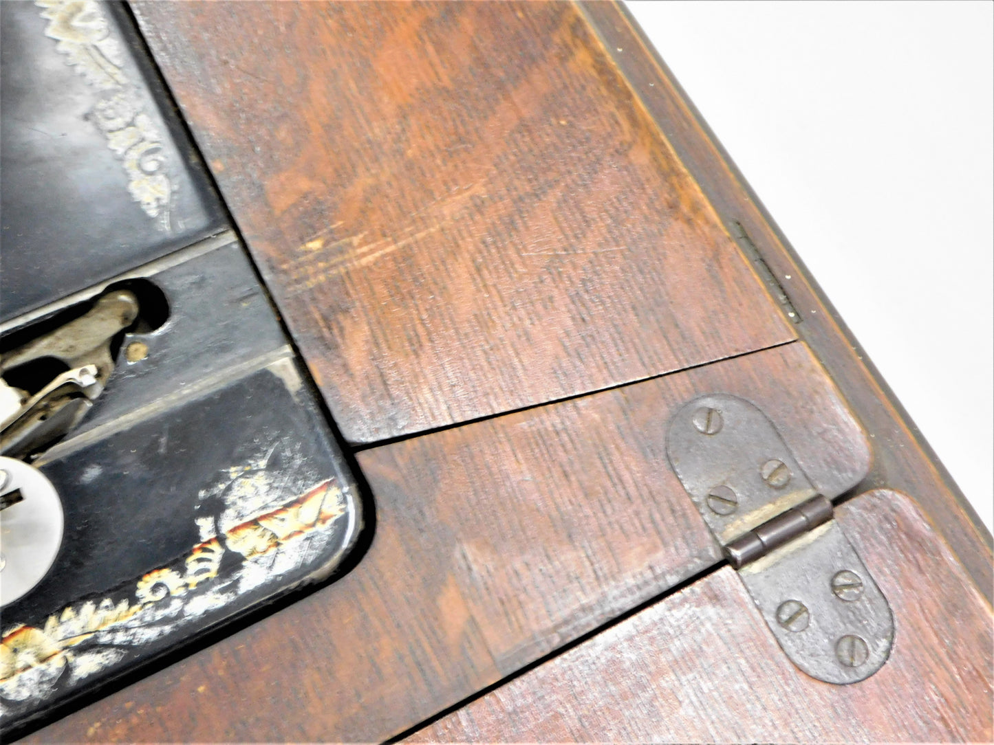 1920 Singer Sewing Machine