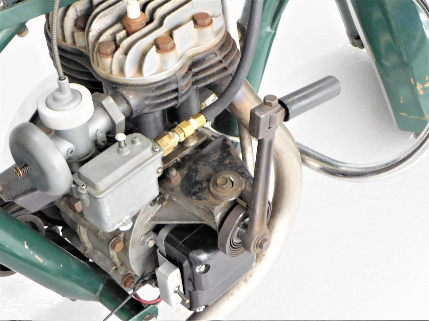 STK 10261  1950 Powell P-81 Scooter