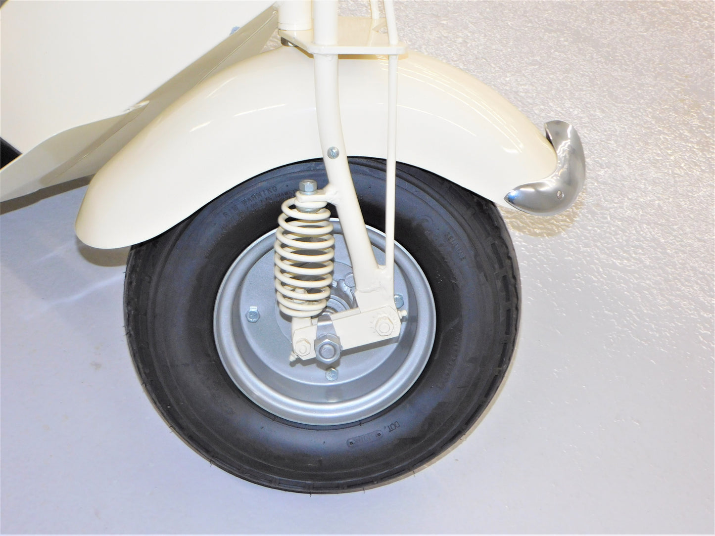 STK 10257  1952 Cushman Deluxe Highlander