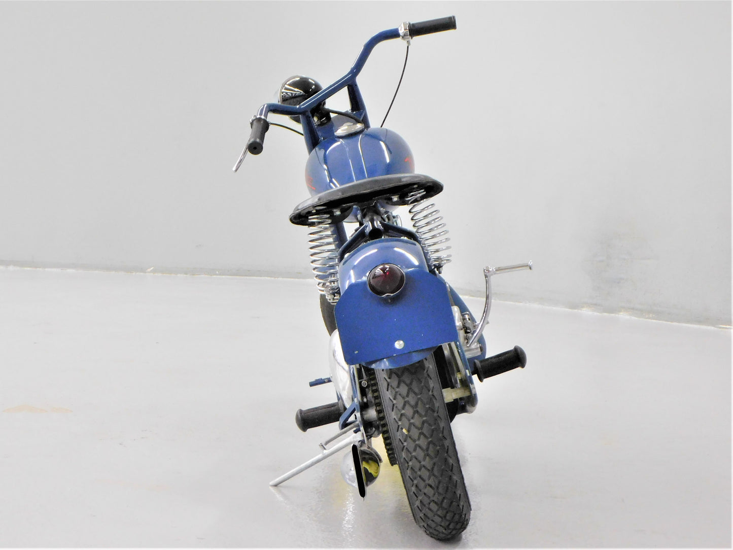 STK 10285 1947 Mustang Model 2