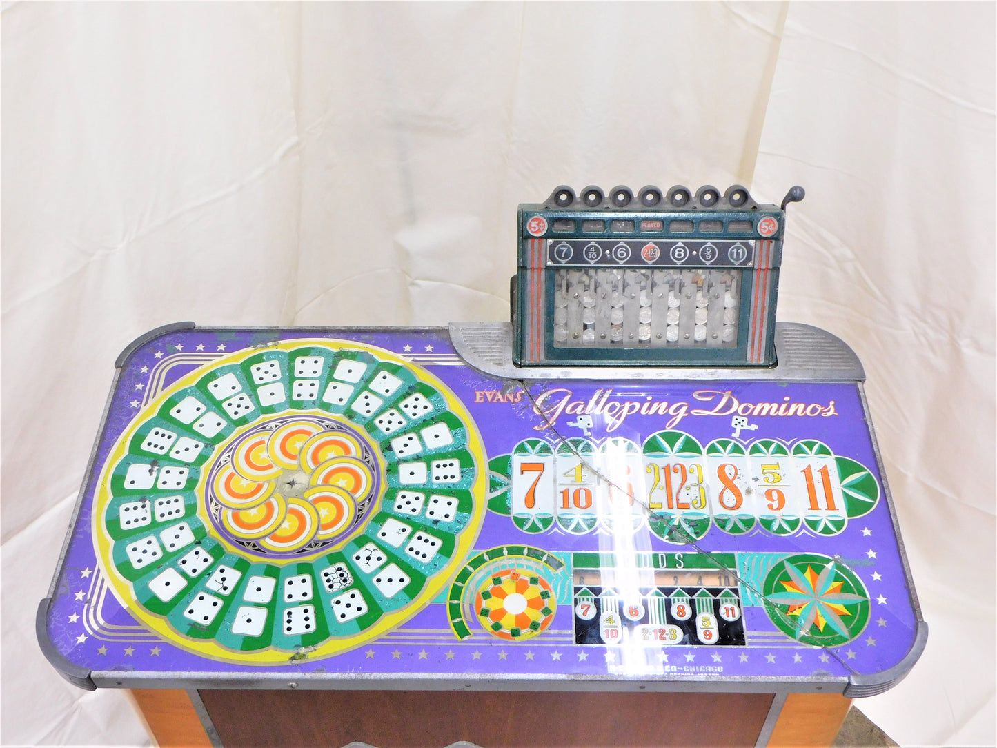 1946 Evan's Galloping Dominos
