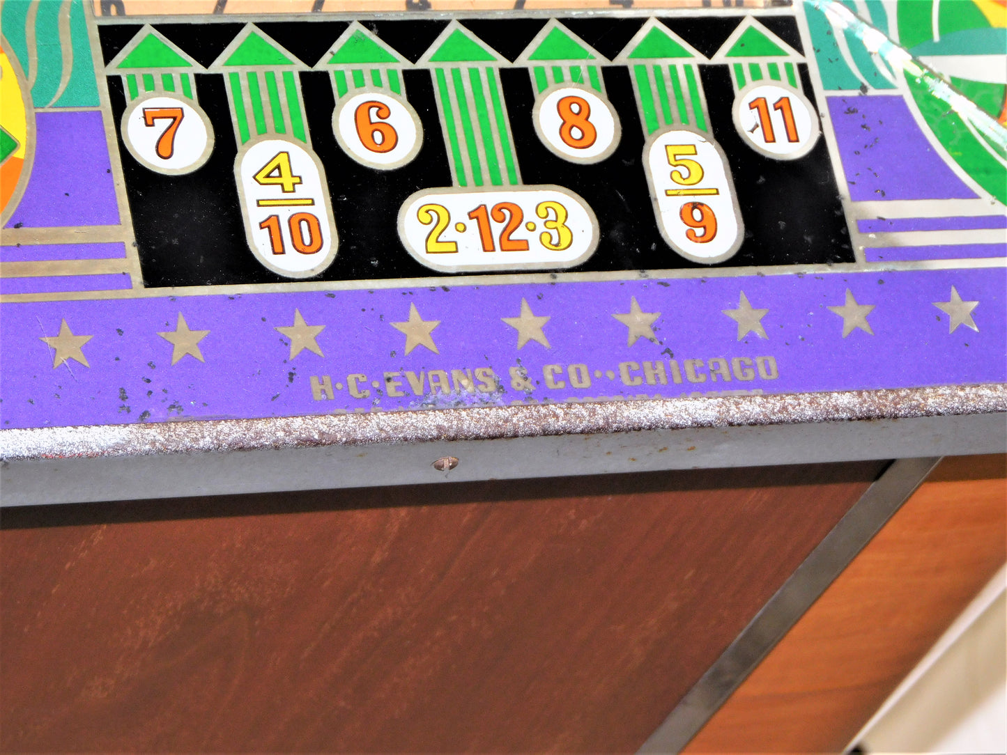 1946 Evan's Galloping Dominos