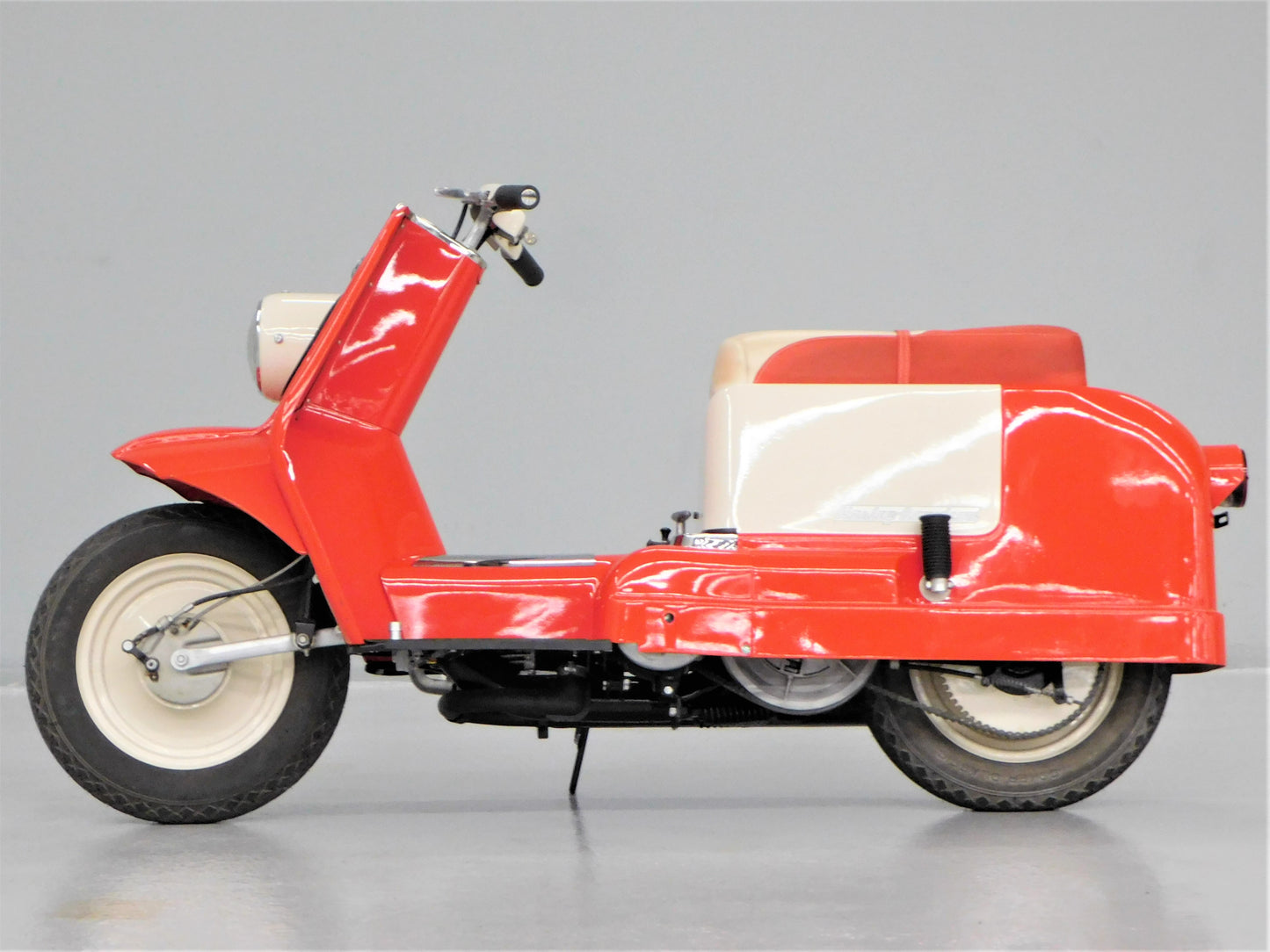1962 Harley-Davidson Topper