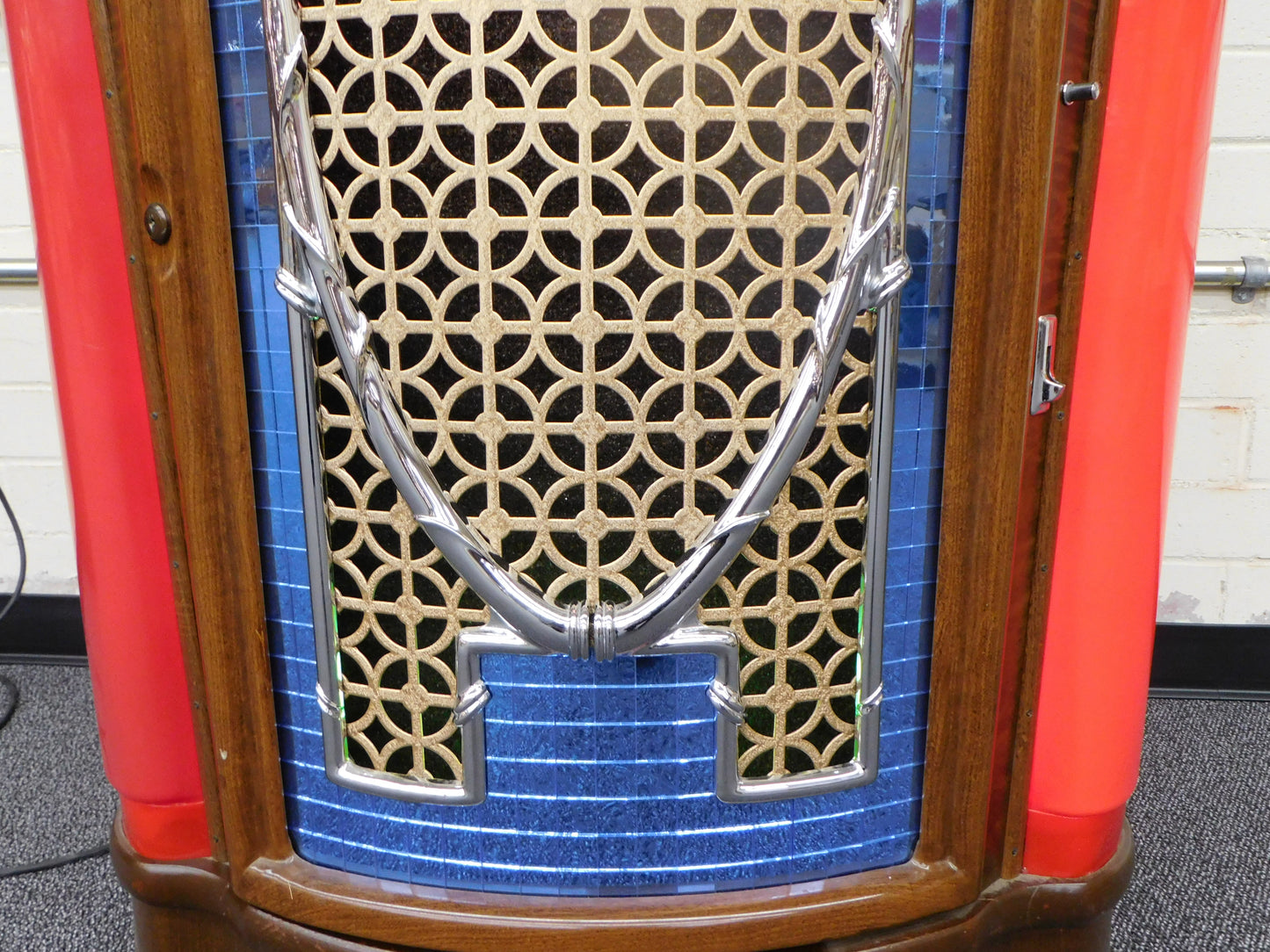 1947 Seeburg Symphonola "Trashcan" Jukebox