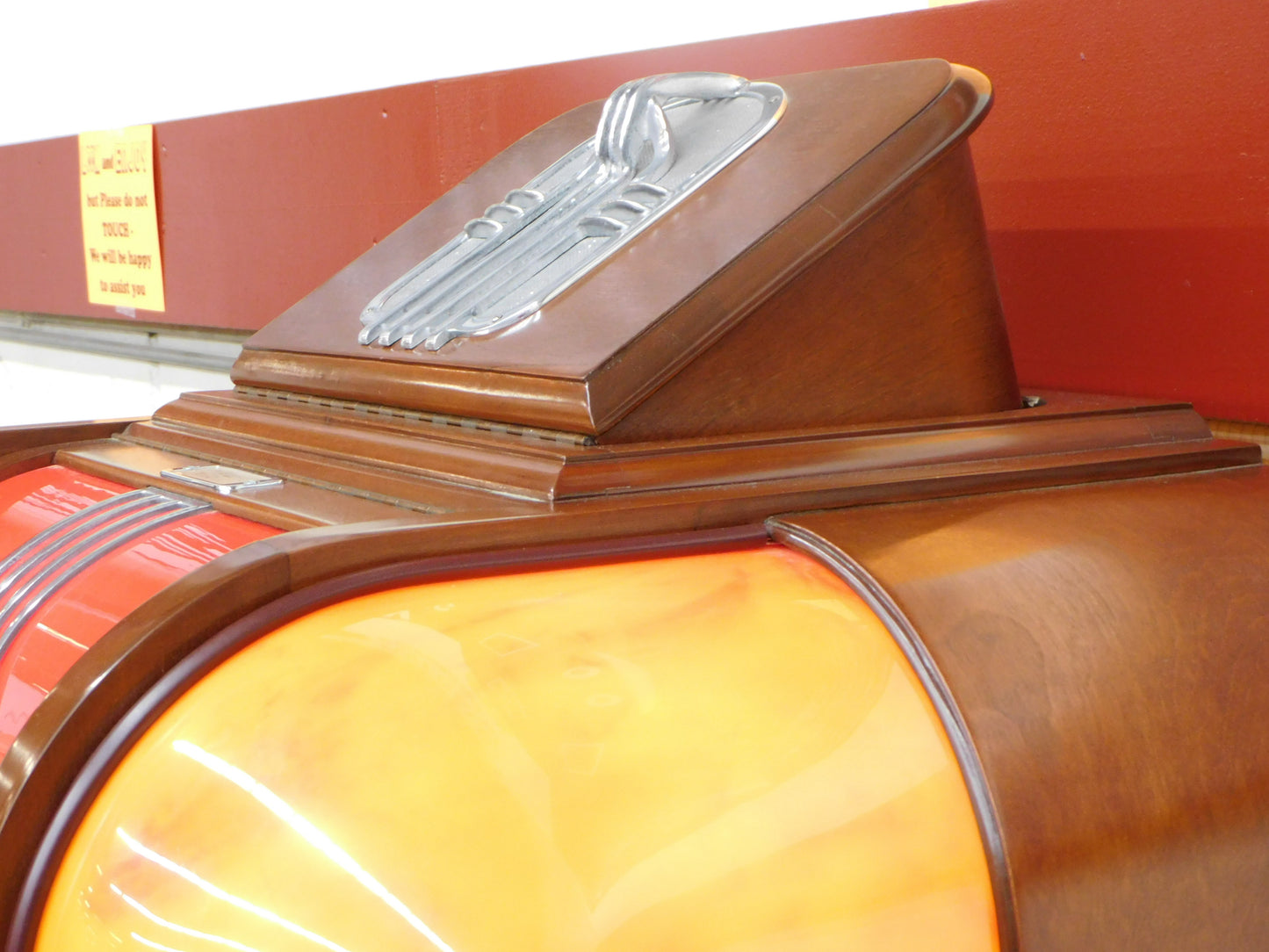 STK 10030 1940 Rock-Ola Super Luxury Lightup Jukebox
