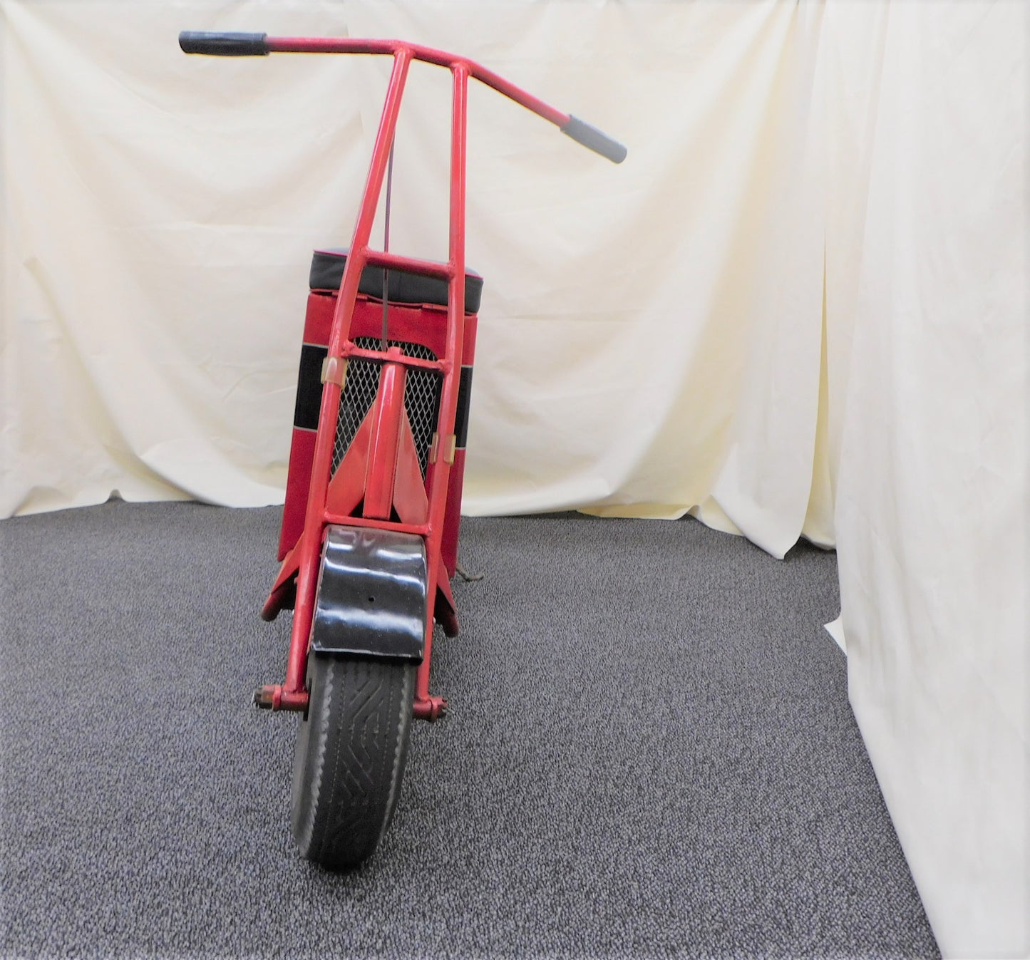STK 10042  1940s Scootmaster Scooter