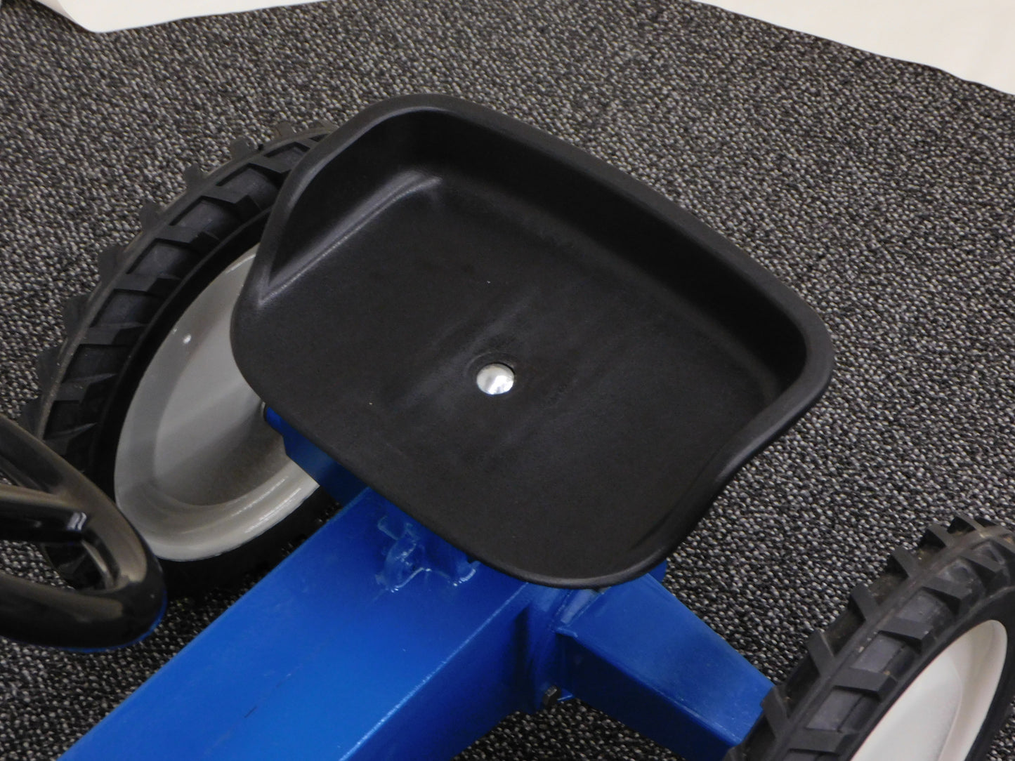 STK 10061 1986 Ford TW-5 Pedal Tractor
