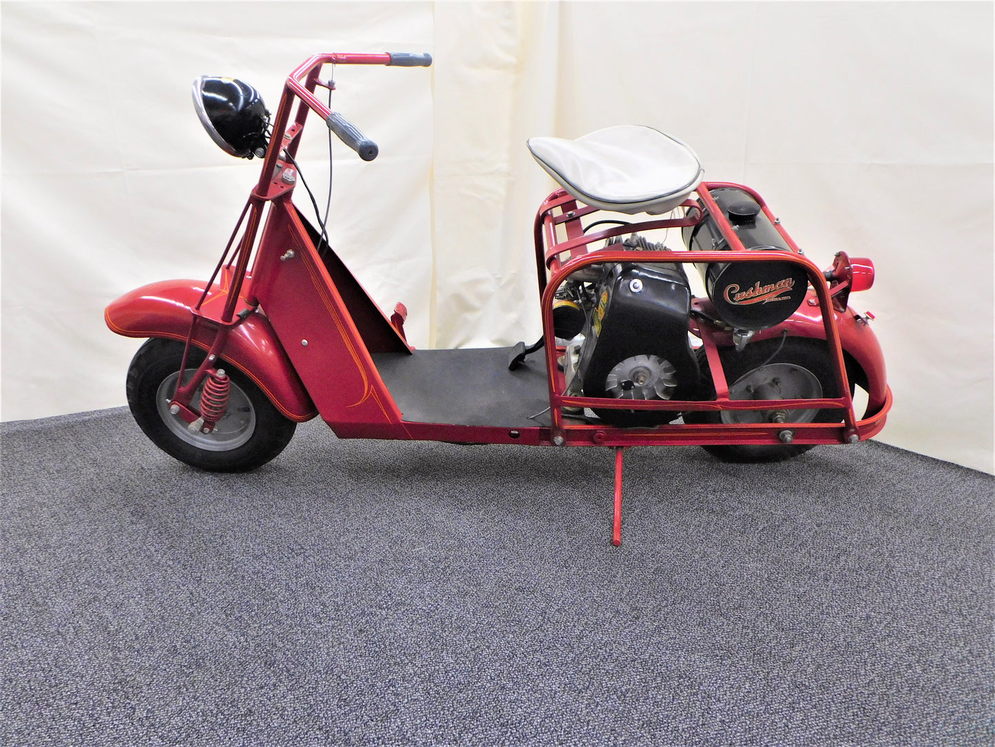 STK 10125 1956 Cushman Highlander Scooter
