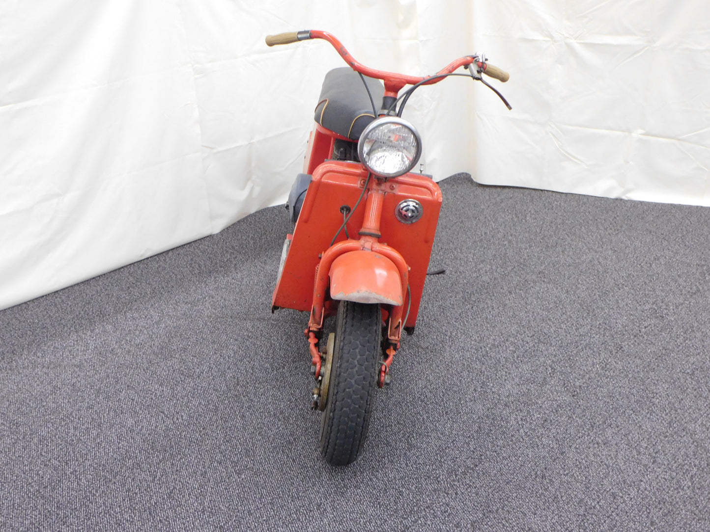 STK 10122 1963 Cushman Highlander Scooter