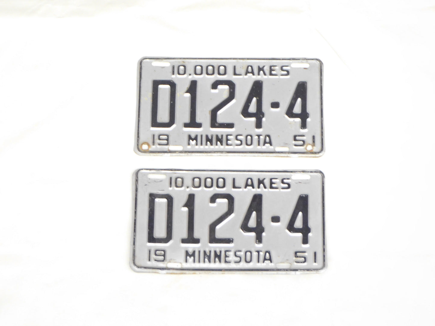 STK 10175 1951 Minnesota Plate Set
